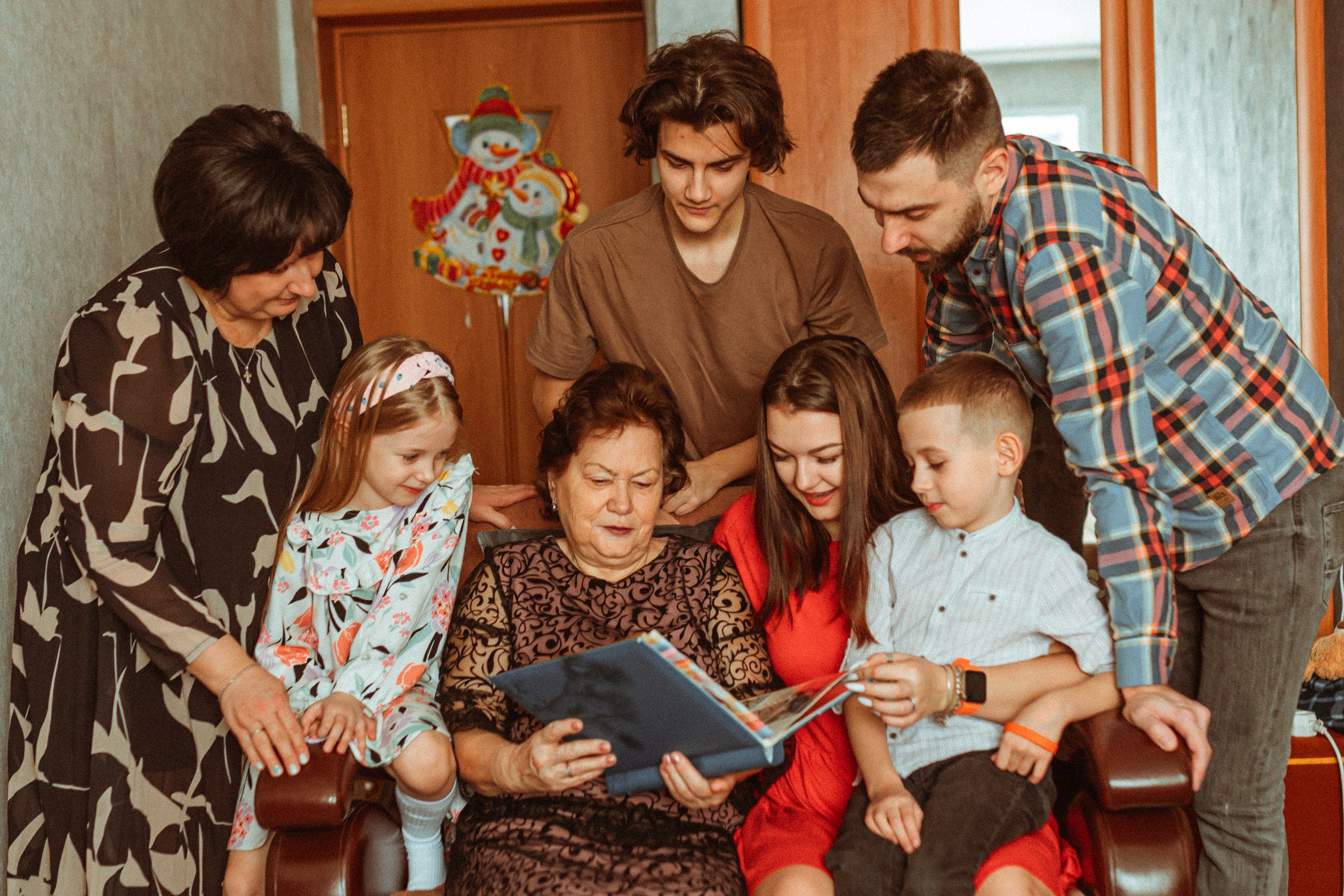 Марина с семьей. Семейный фотограф lifestyle в Новосибирске Елена Шпилевая