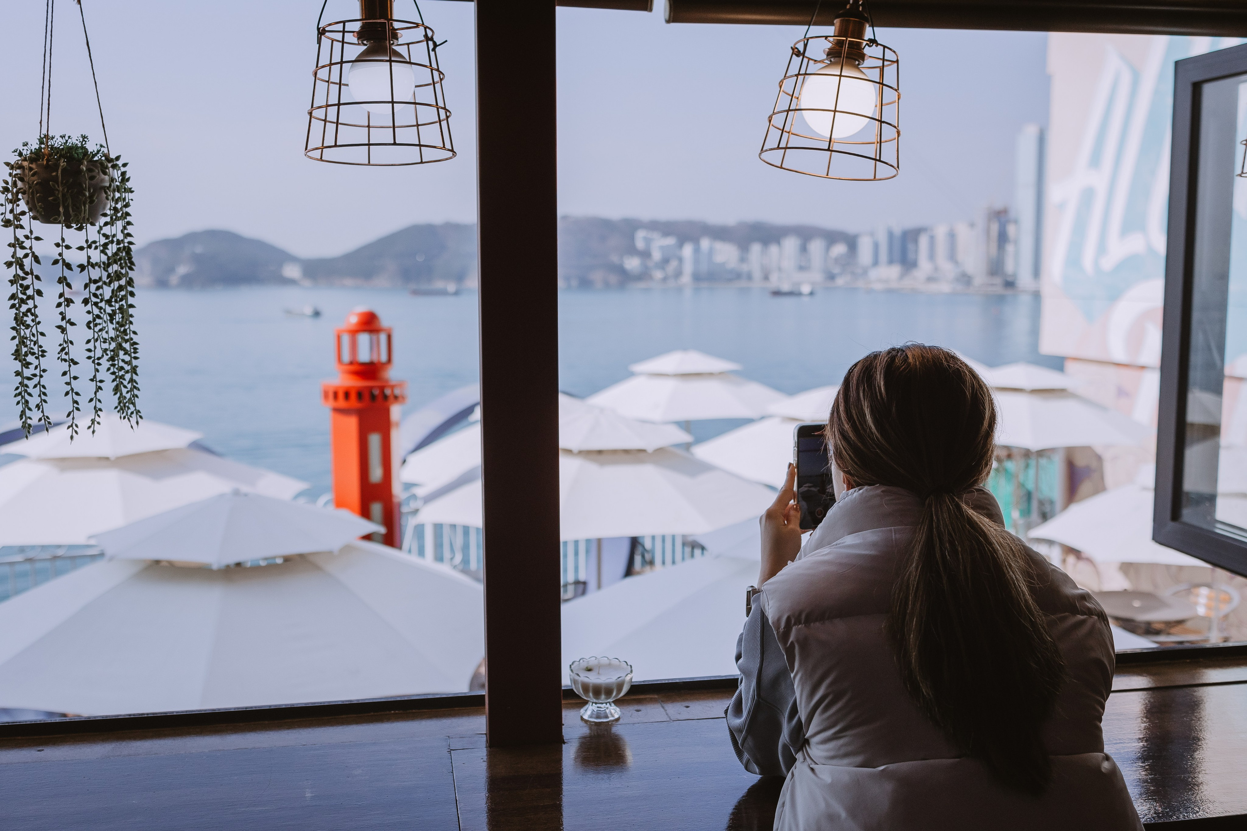 A fun photo walk through the sights of Busan. Your photographer in Busan (South Korea) Aleksandra Anufriy