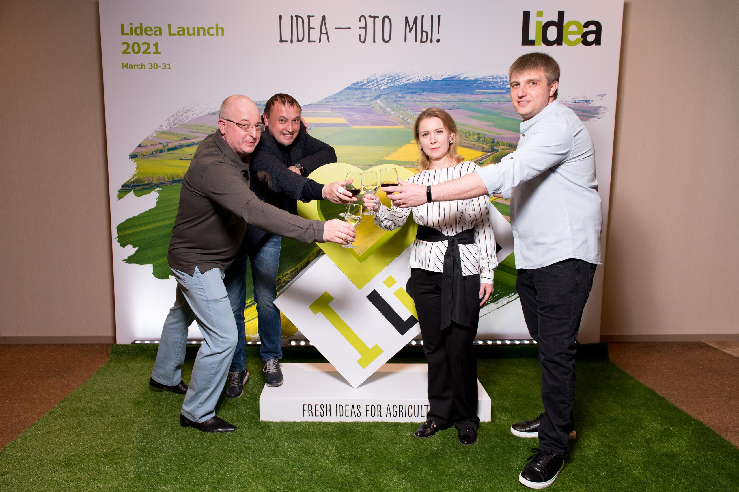 Конференция Lidea. Репортажный фотограф и видеограф Слава Думчев. Тимбилдинги, отчетники, корпоративы