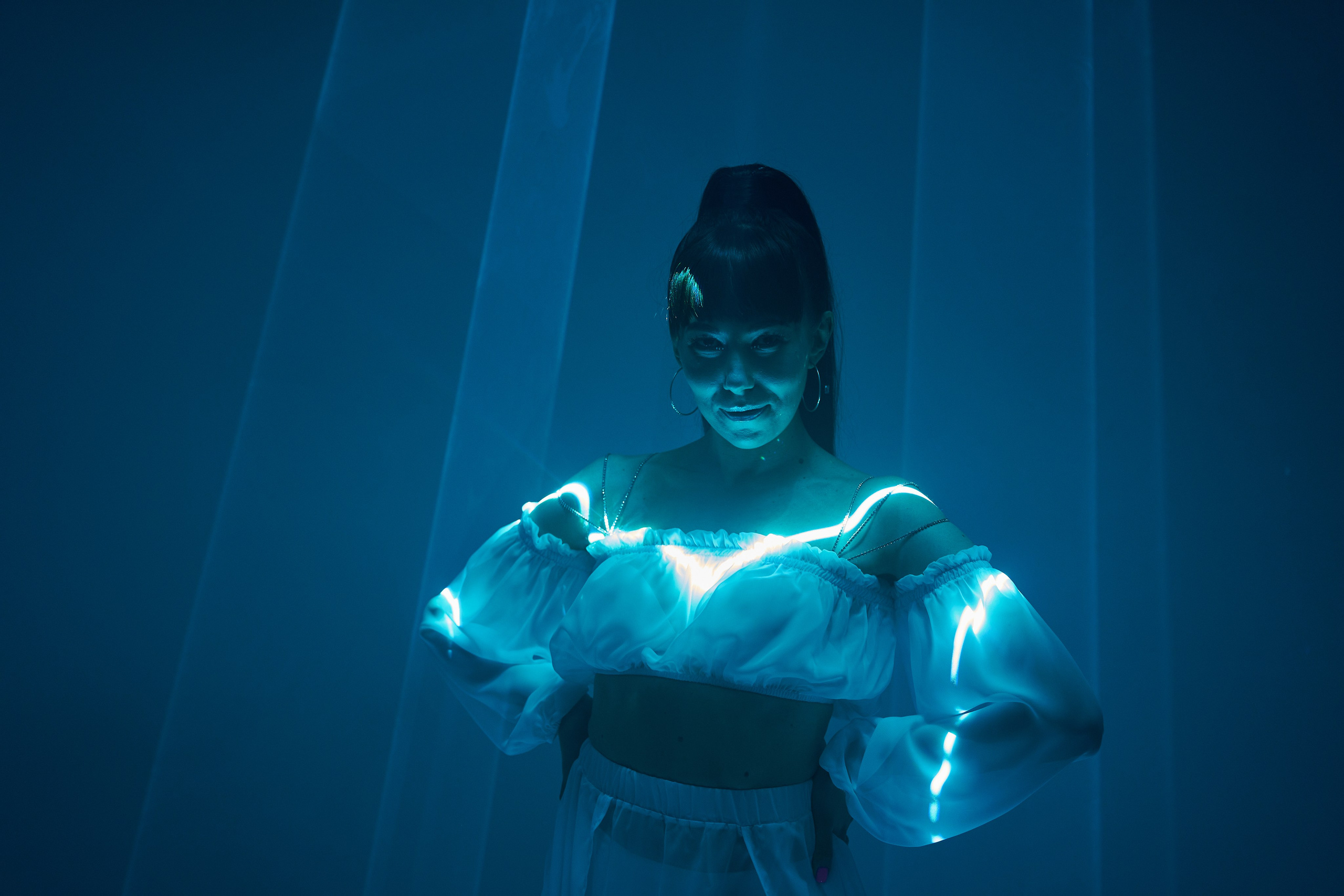Портретная фотосессия с лазером. Фотограф Екатеринбург Кокшарова Александра