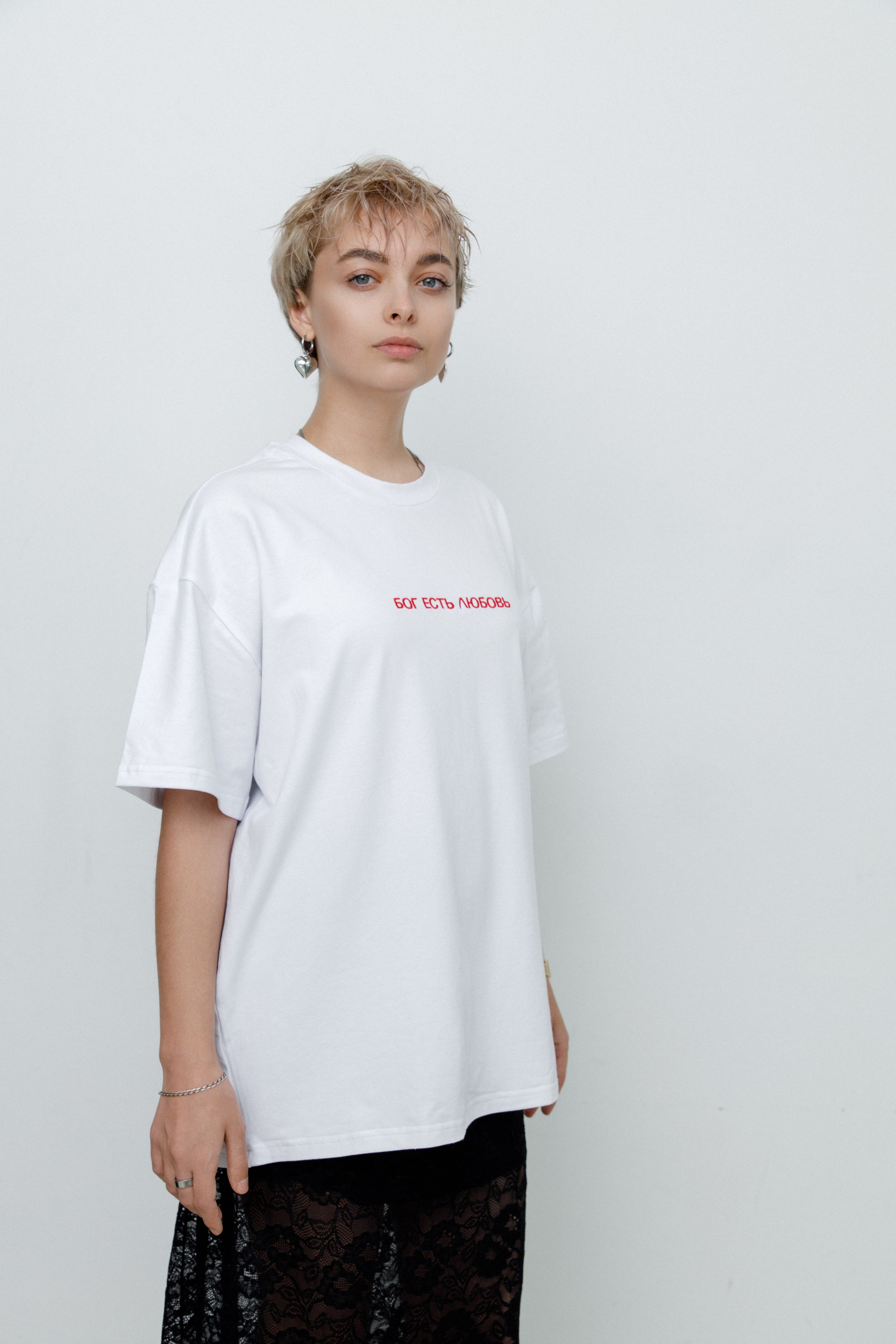 Каталог для бренда футболок. Фотограф Ксения Третьякова, Санкт-Петербург