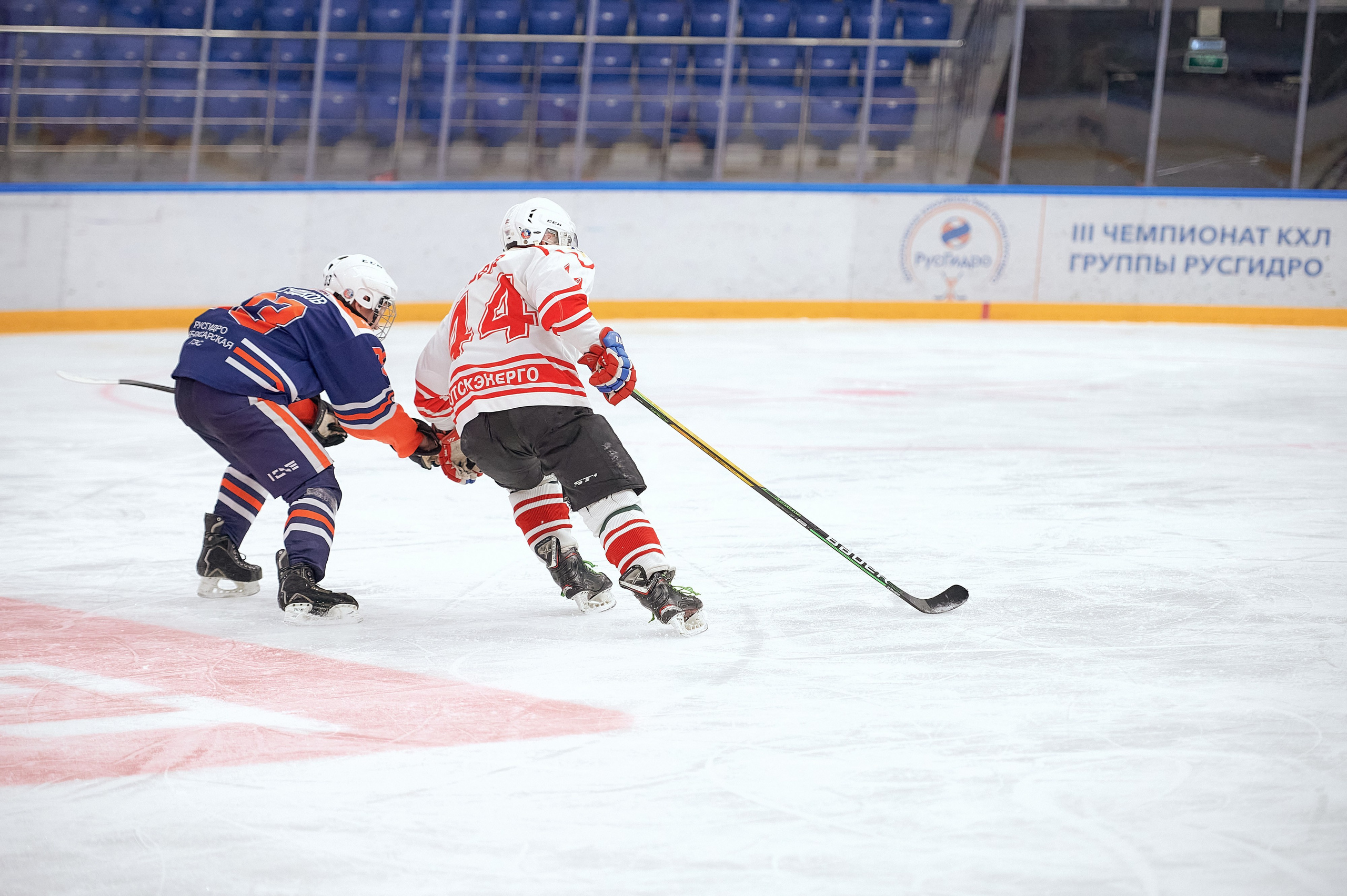Портфолио репортажной фотосъёмки: Кристалл арена — Хоккей — РусГидро. Фотограф Яковлев Роман — Красноярск