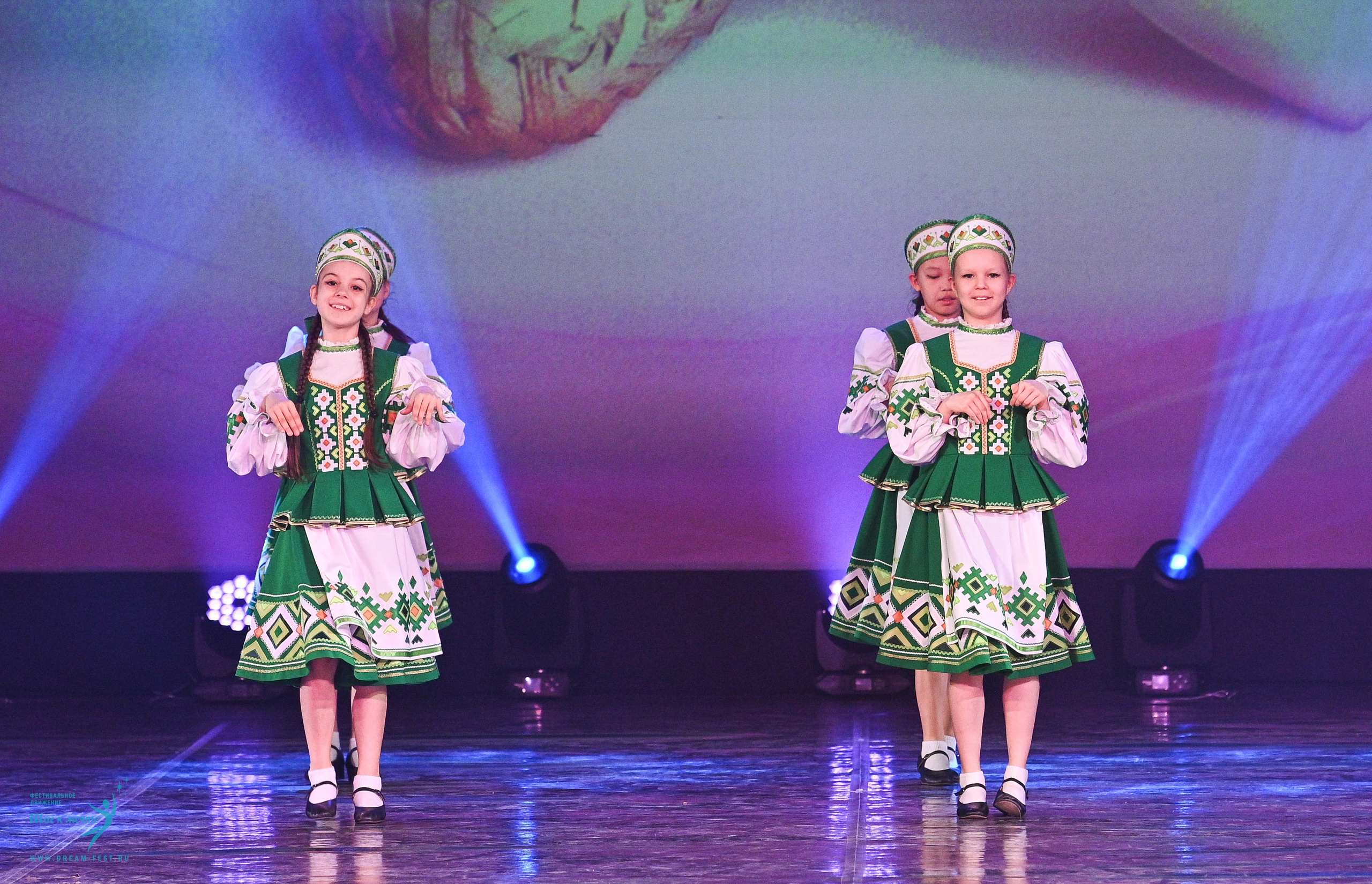 24.05.2025 «Мир под названием — Искусство танца» Фестивальное движение «Шаг к мечте» г. Кострома. Медиастудия Фото Концепт