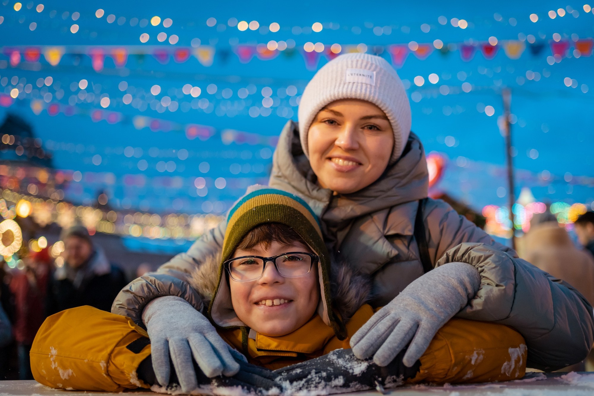 Юля с семьей в центре. Семейный фотограф Варвара Сорока в городе Москве