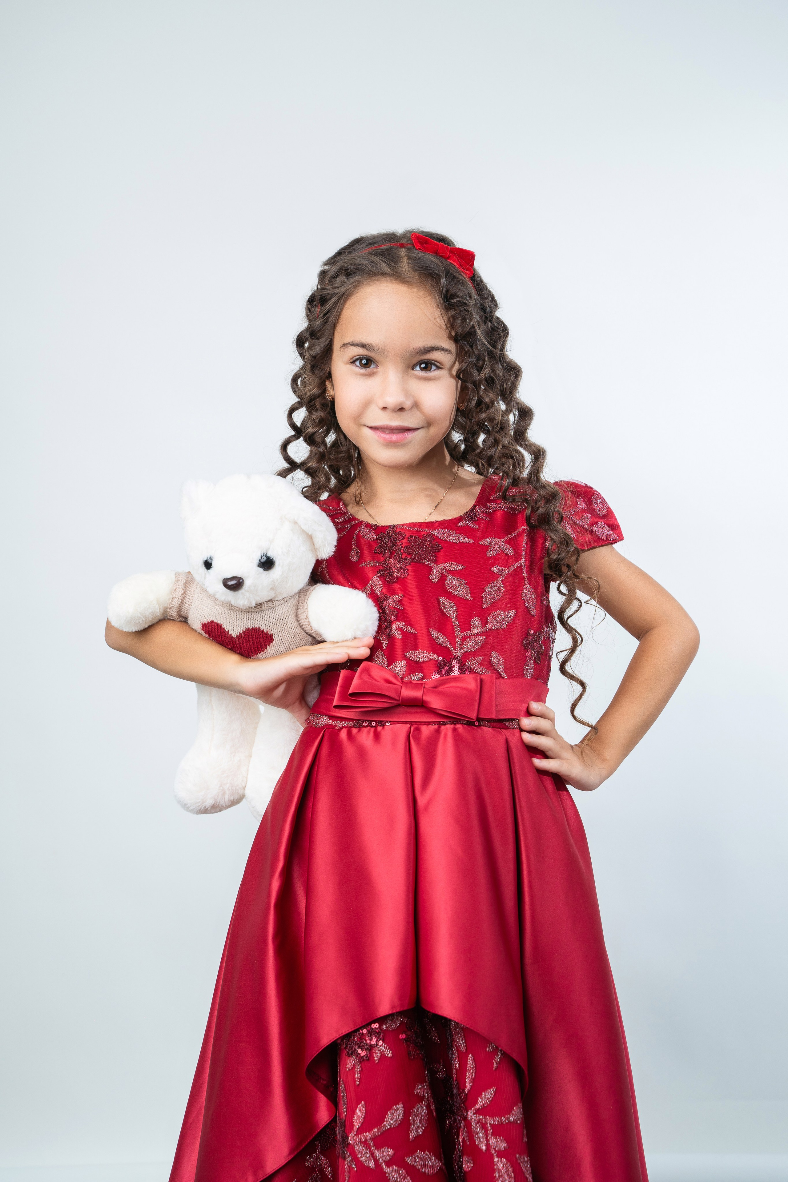 Выпускная фотосессия в фотостудии. Выпускные альбомы Нижнекамск Набережные Челны Фотостудия Небо