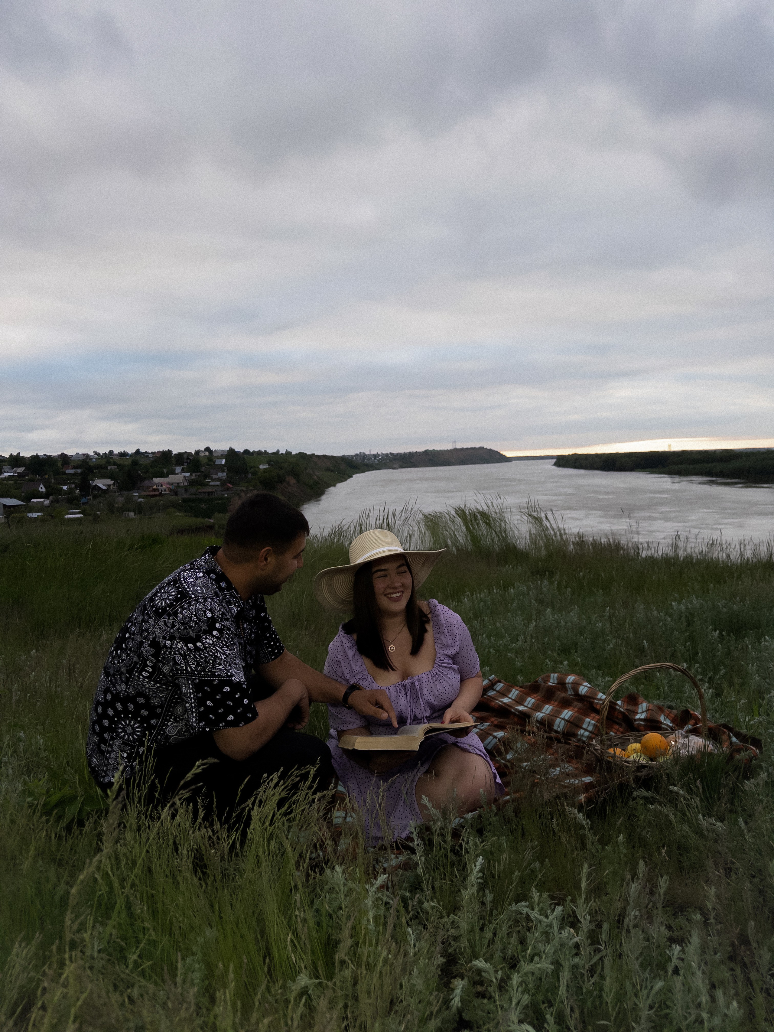Алина | Романтика на обрыве. Фотограф Барнаул Софья Бояринова
