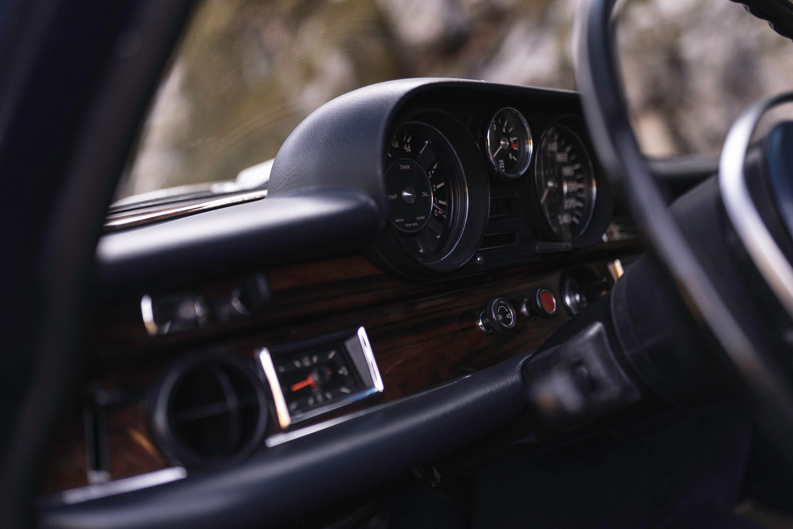 Mercedes-Benz 300 SEL. Чен Станислав | Автомобильный фотограф | Алматы, Казахстан