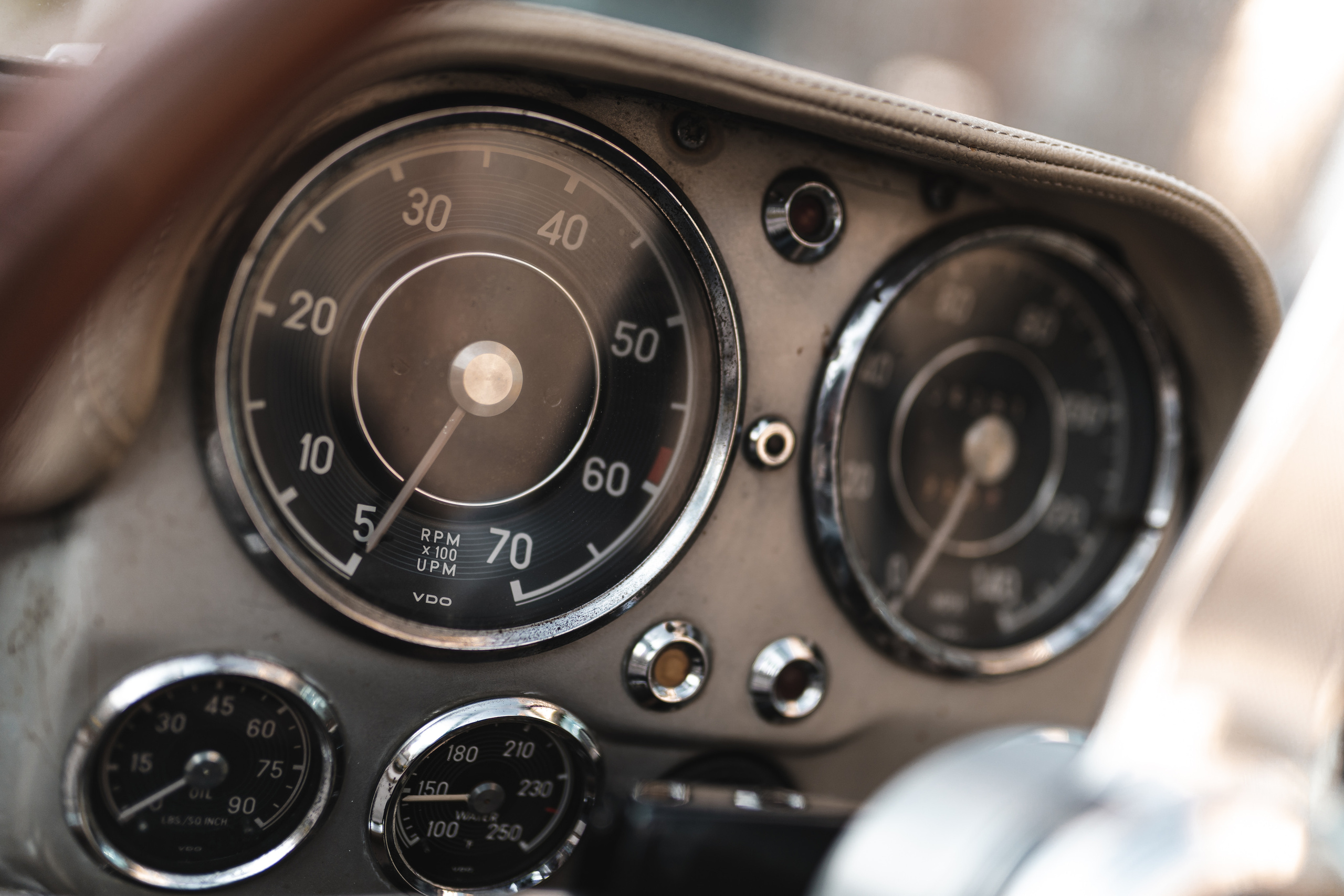 Mercedes-Benz 190SL. Чен Станислав | Автомобильный фотограф | Алматы, Казахстан