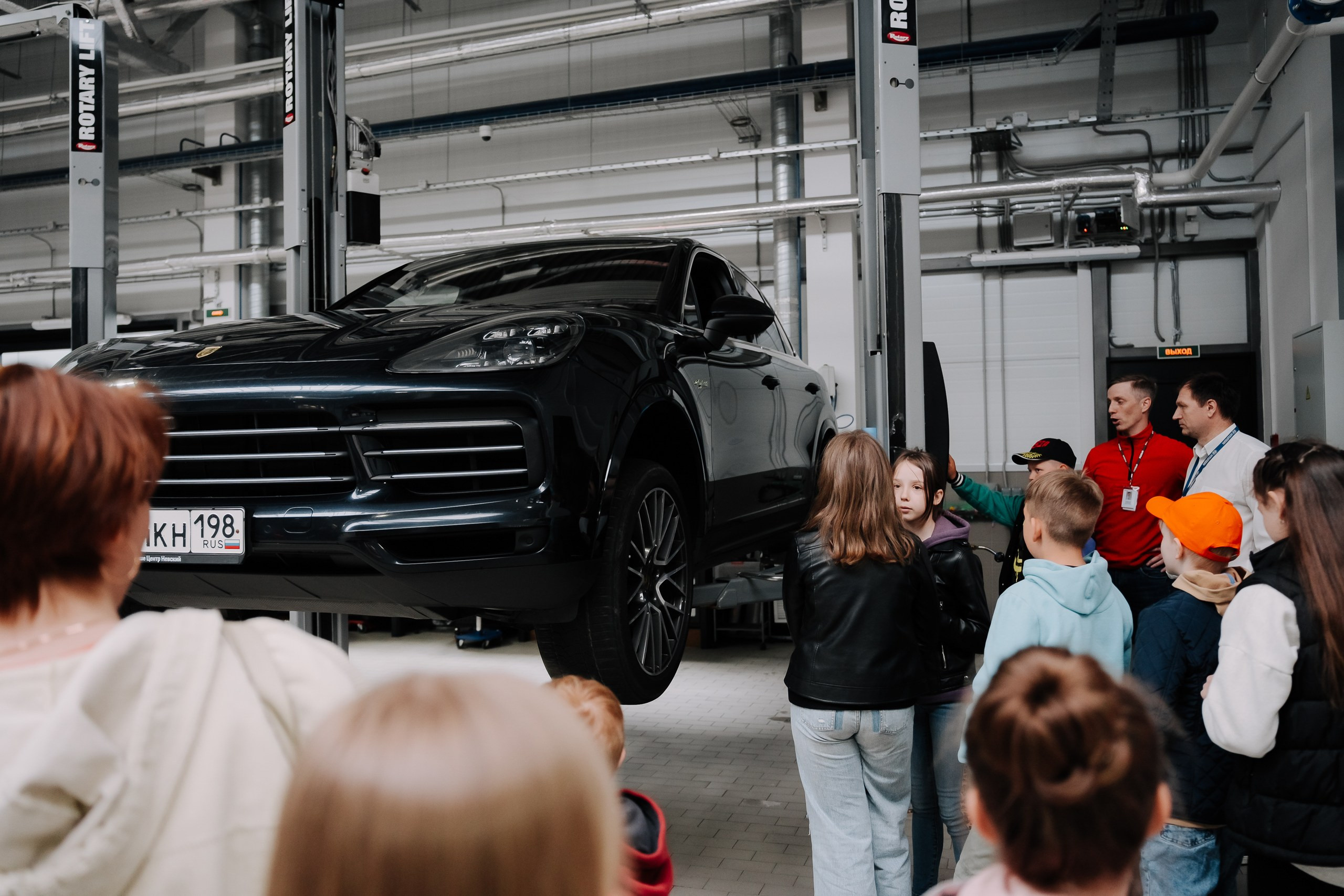 Рольф Октябрьская. Night2Day Санкт-Петербург