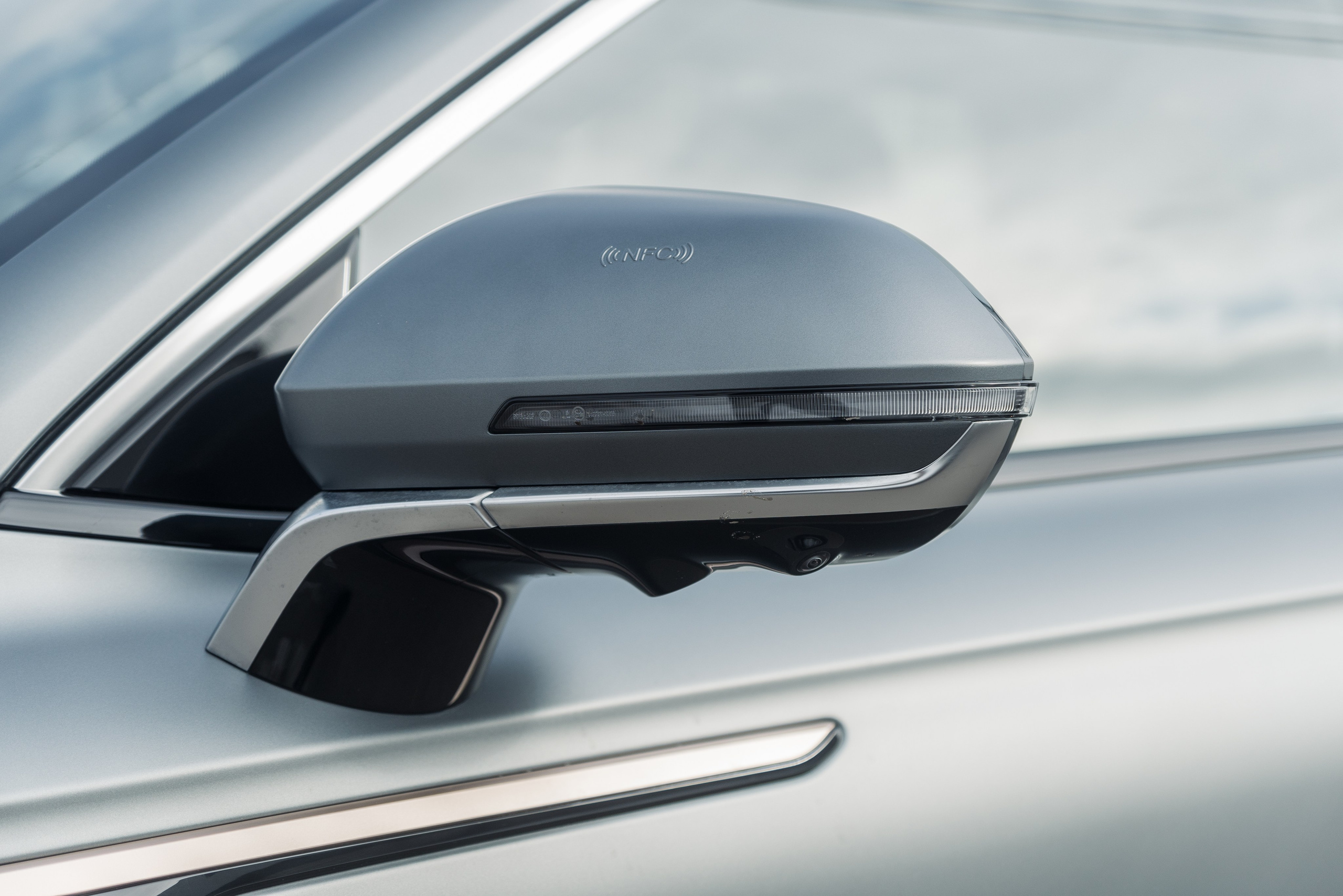 Фотосъемка китайского автомобиля за городом. Жуков Илья  свадебный фотограф в Москве