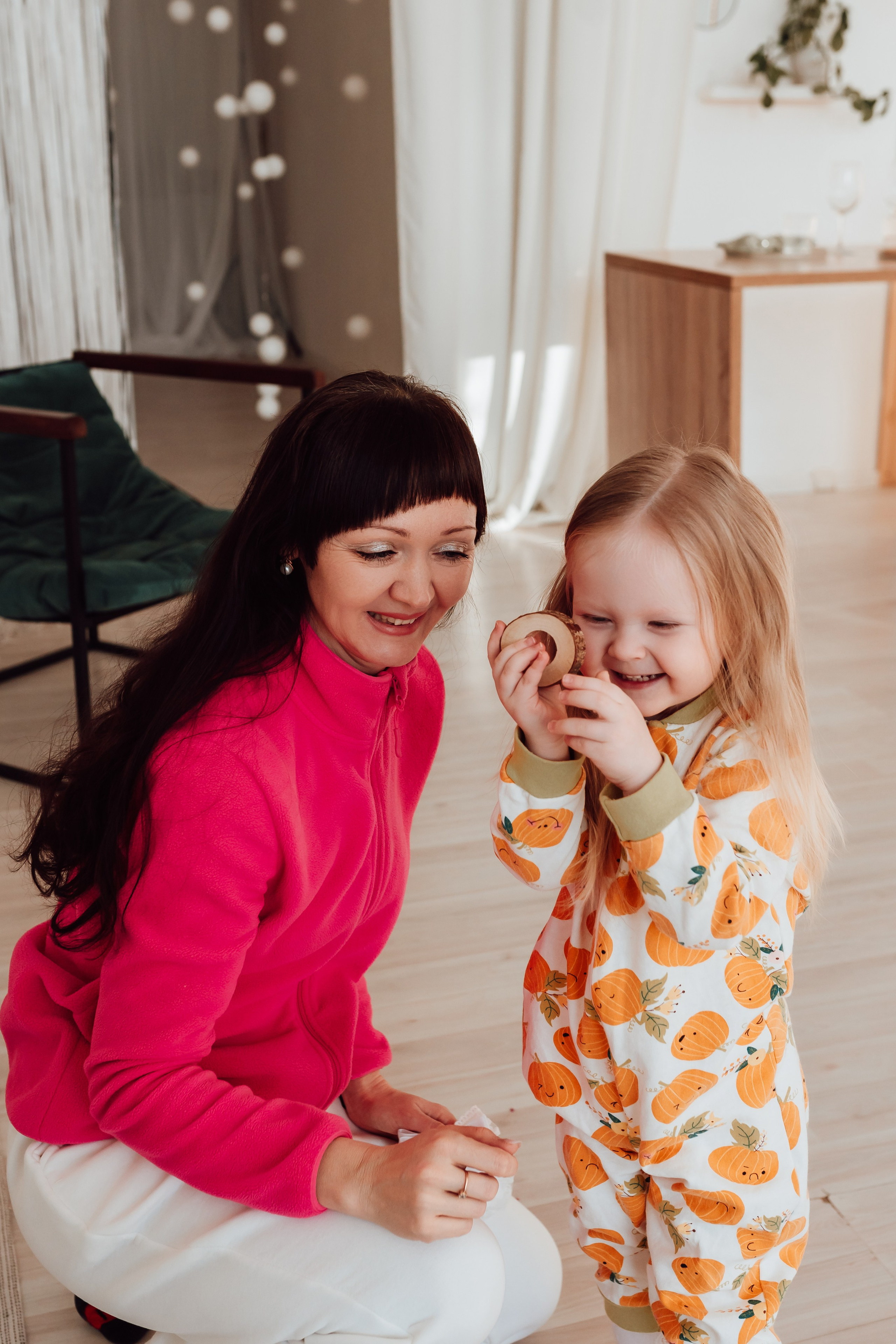 Фотосъемка мамы с дочкой. Фотограф Ким Наталья в Красноярске