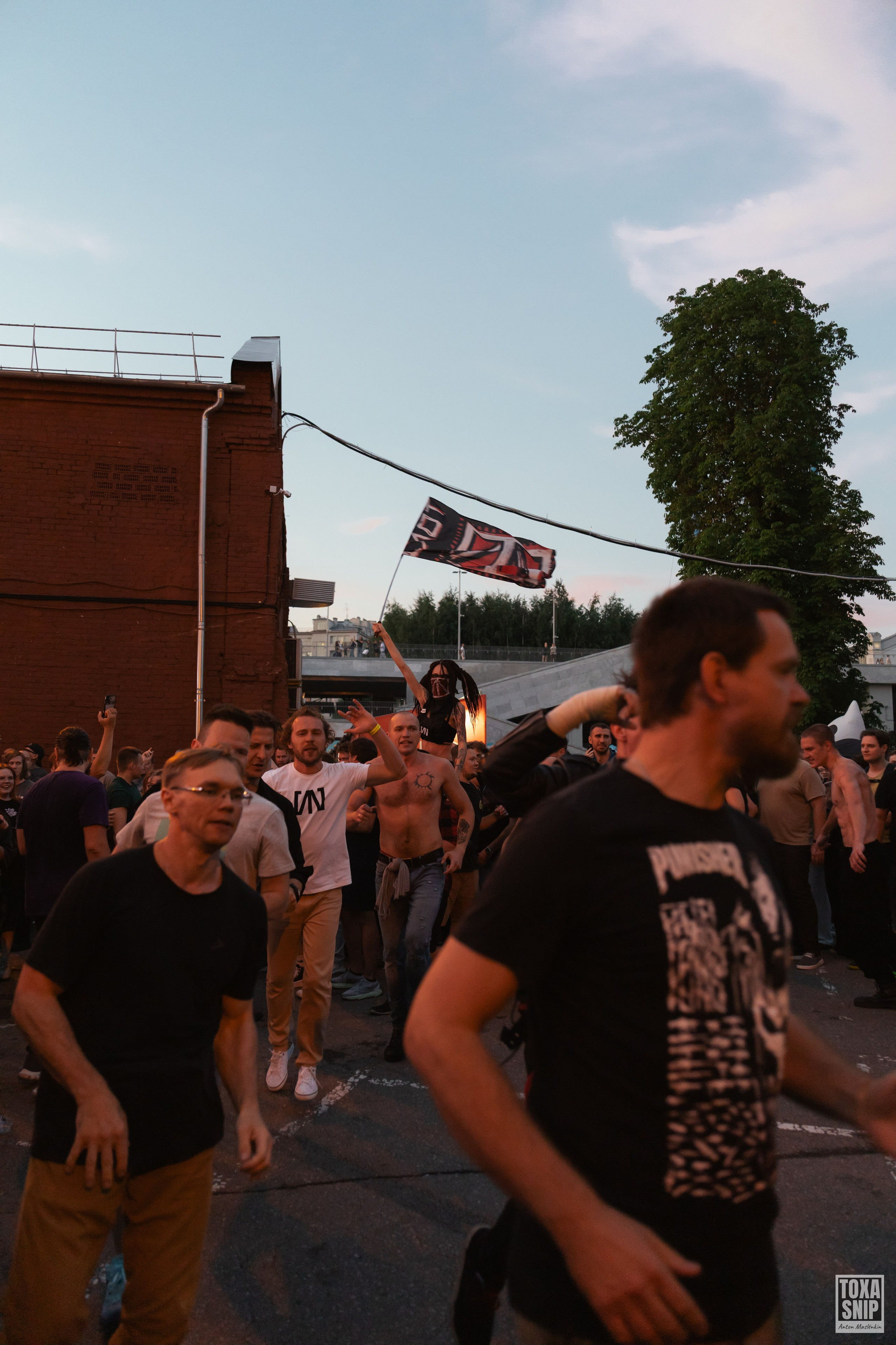 Концерт группы СЛОТ / ОЛДСКУЛЫ СВЕЛО в Москве. Toxasnip Photo | Anton Maslenkin