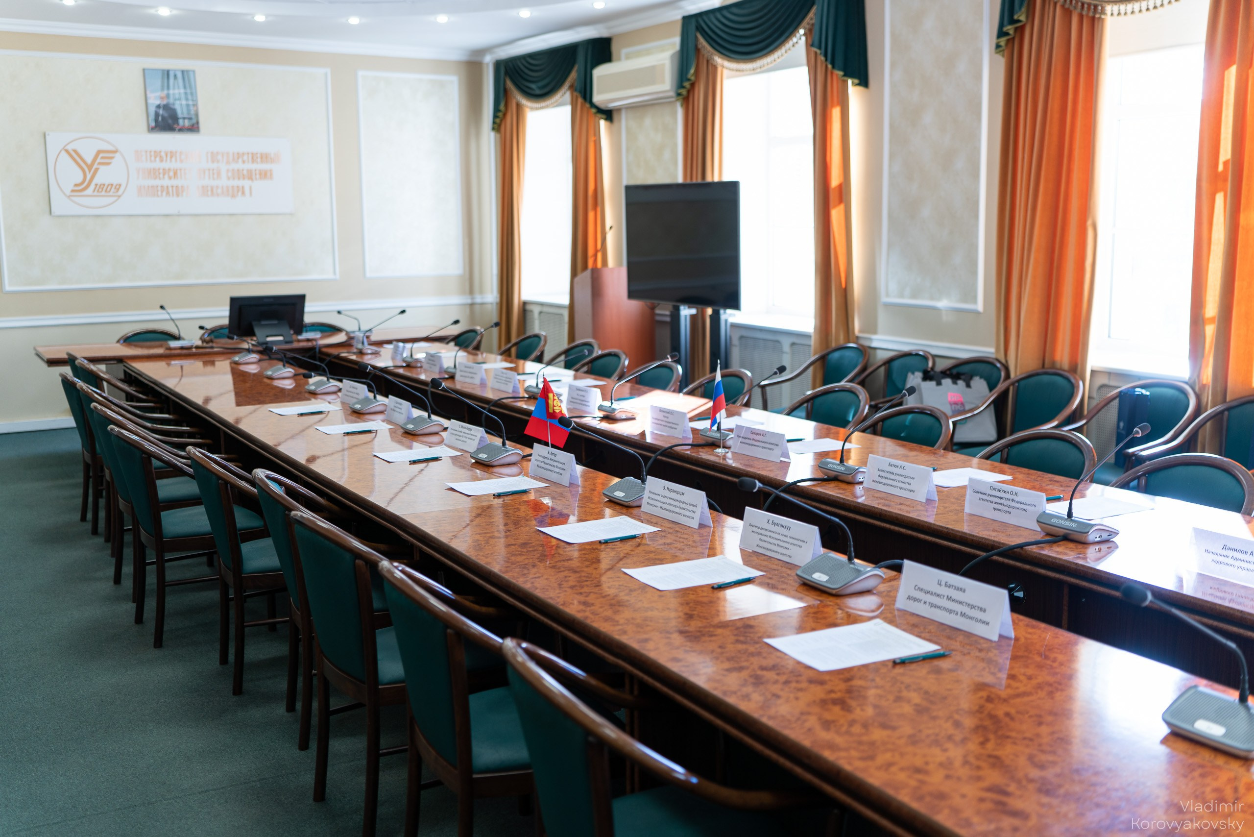 Совещание руководства ПГУПС с Делегациями Исполнительного агентства Правительства Монголии и делегацией АО «УБЖД». Фотограф Владимир Коровяковский