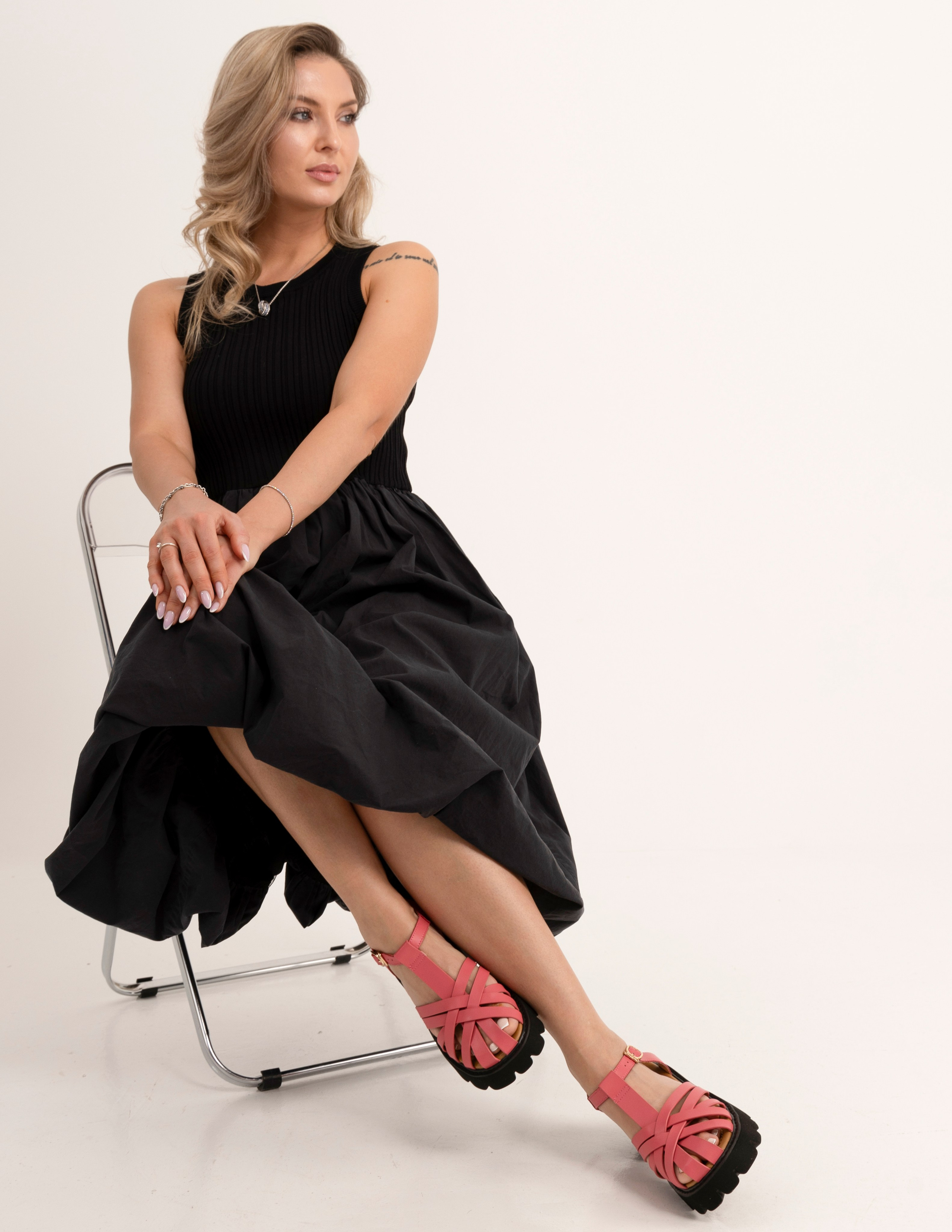 Каталожная съёмка для интернет магазинов. Автопортретная фотостудия в Казани