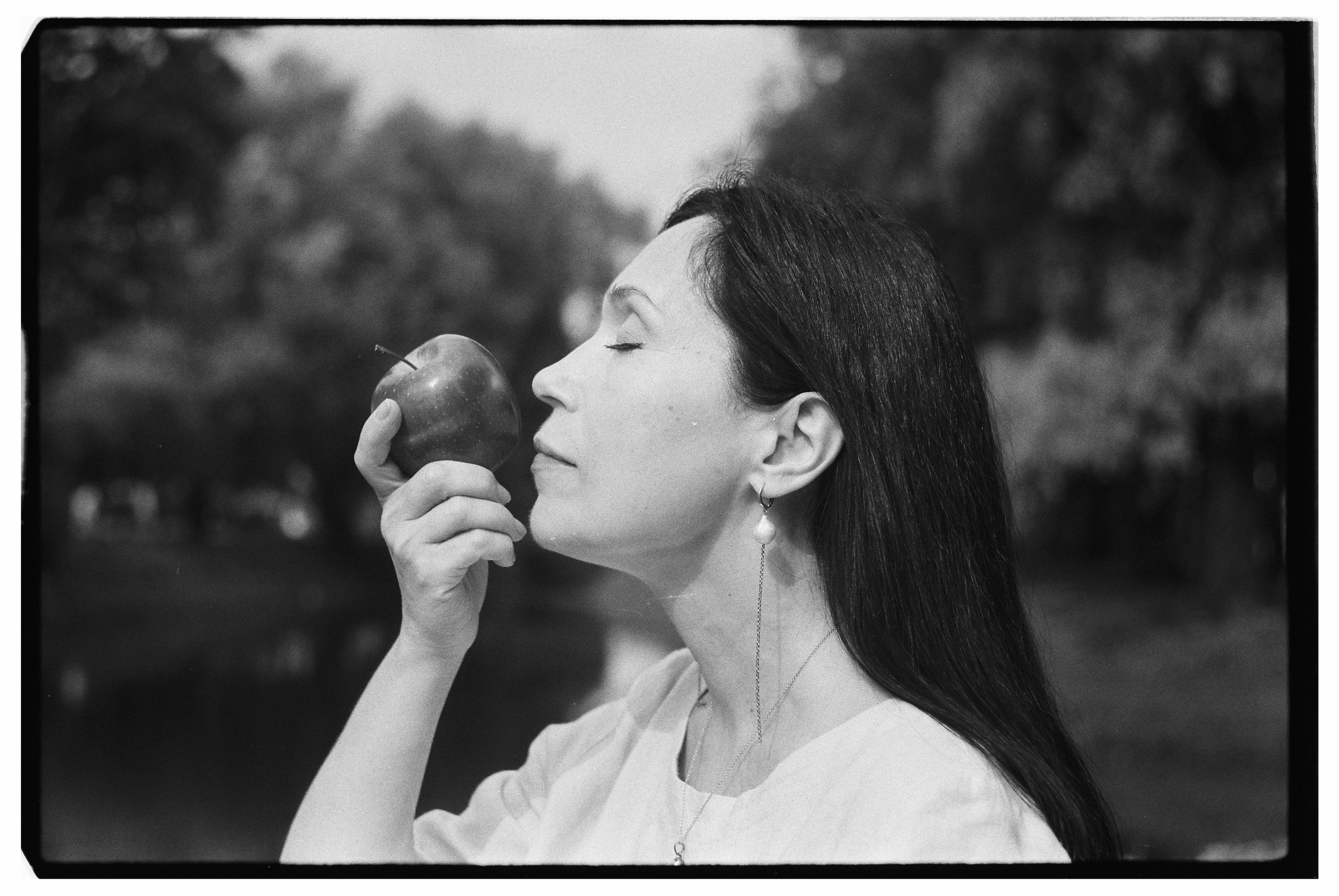 Портретная фотосессия на пленку в Оранжерее Таврического сада, СПб. Светлана Гопанюк. Портретный фотограф. Санкт-Петербург. СПб