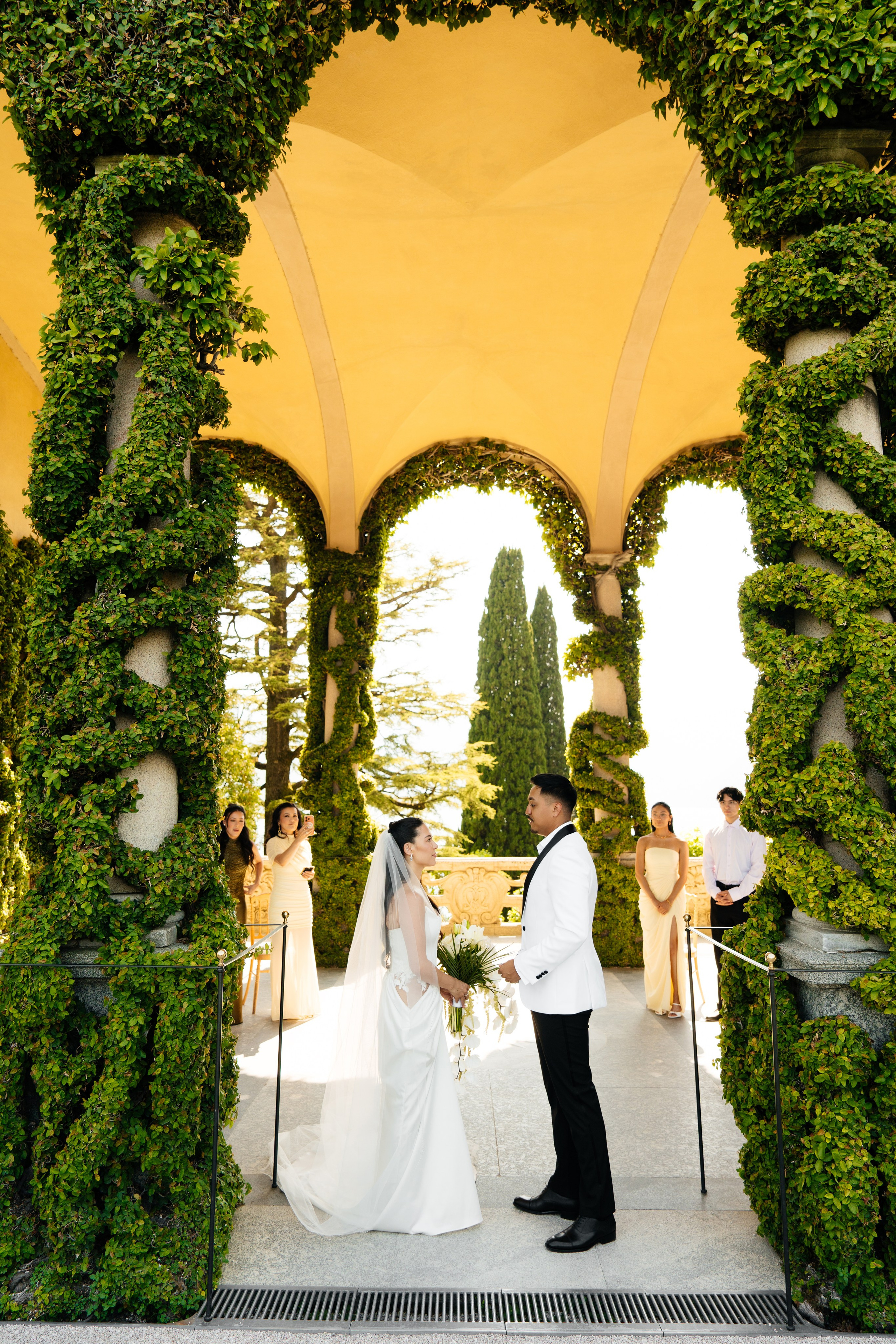 Lake Como Wedding Day. Valeria Coconova Photographer Italy Como Milan