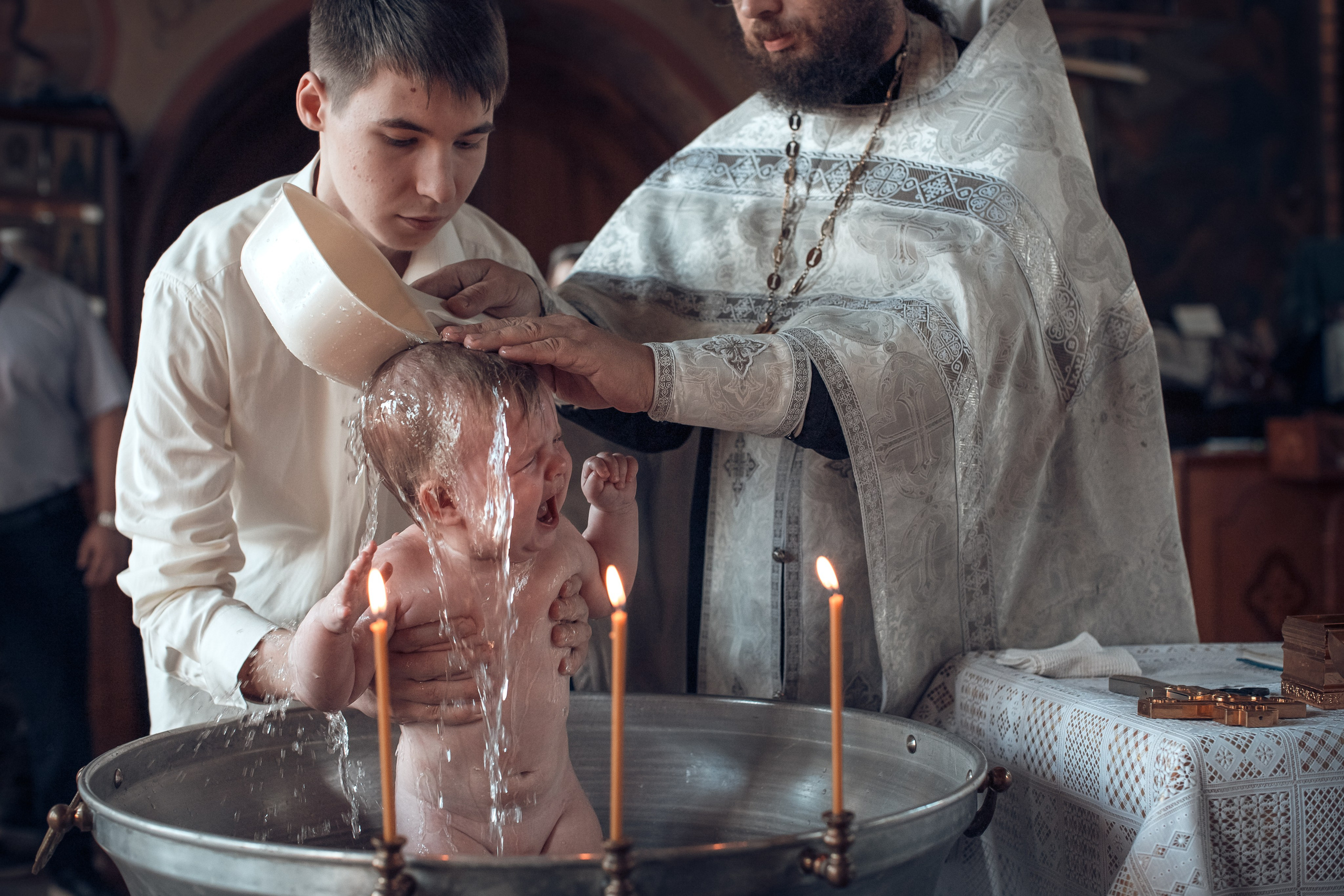 Фотограф на крещение в храме Николая Чудотворца в с. Ангелово