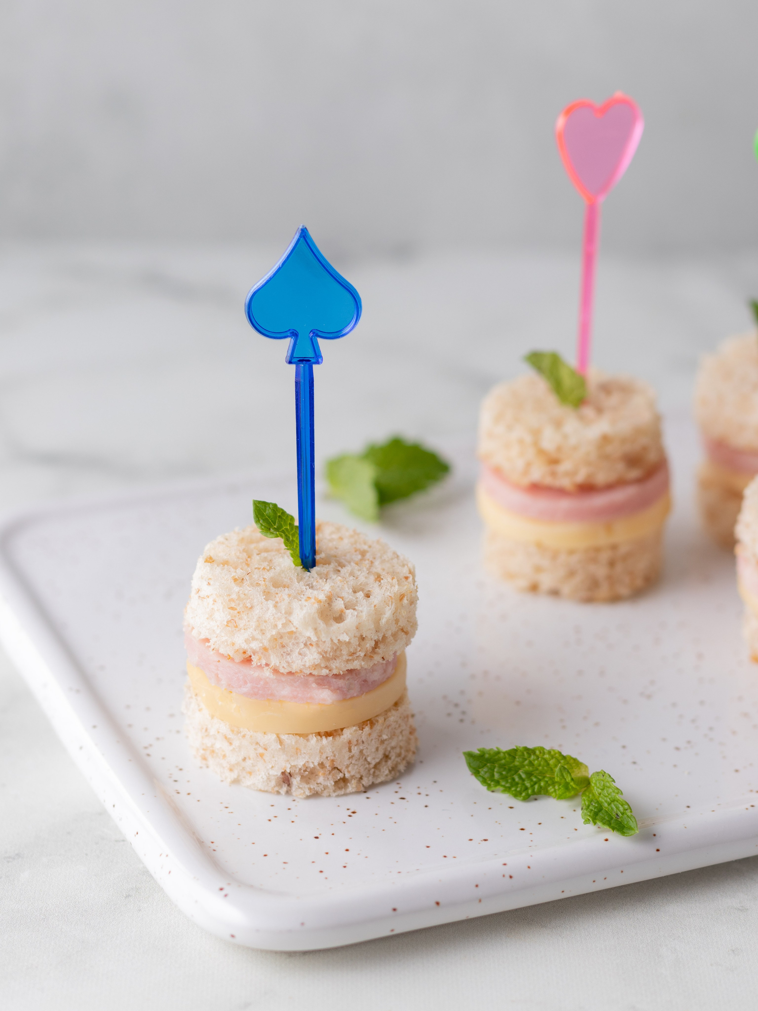 Шпажки для канапе. Предметный фотограф Северова Екатерина | Профессиональная предметная съёмка фото и видео в Санкт-Петербурге