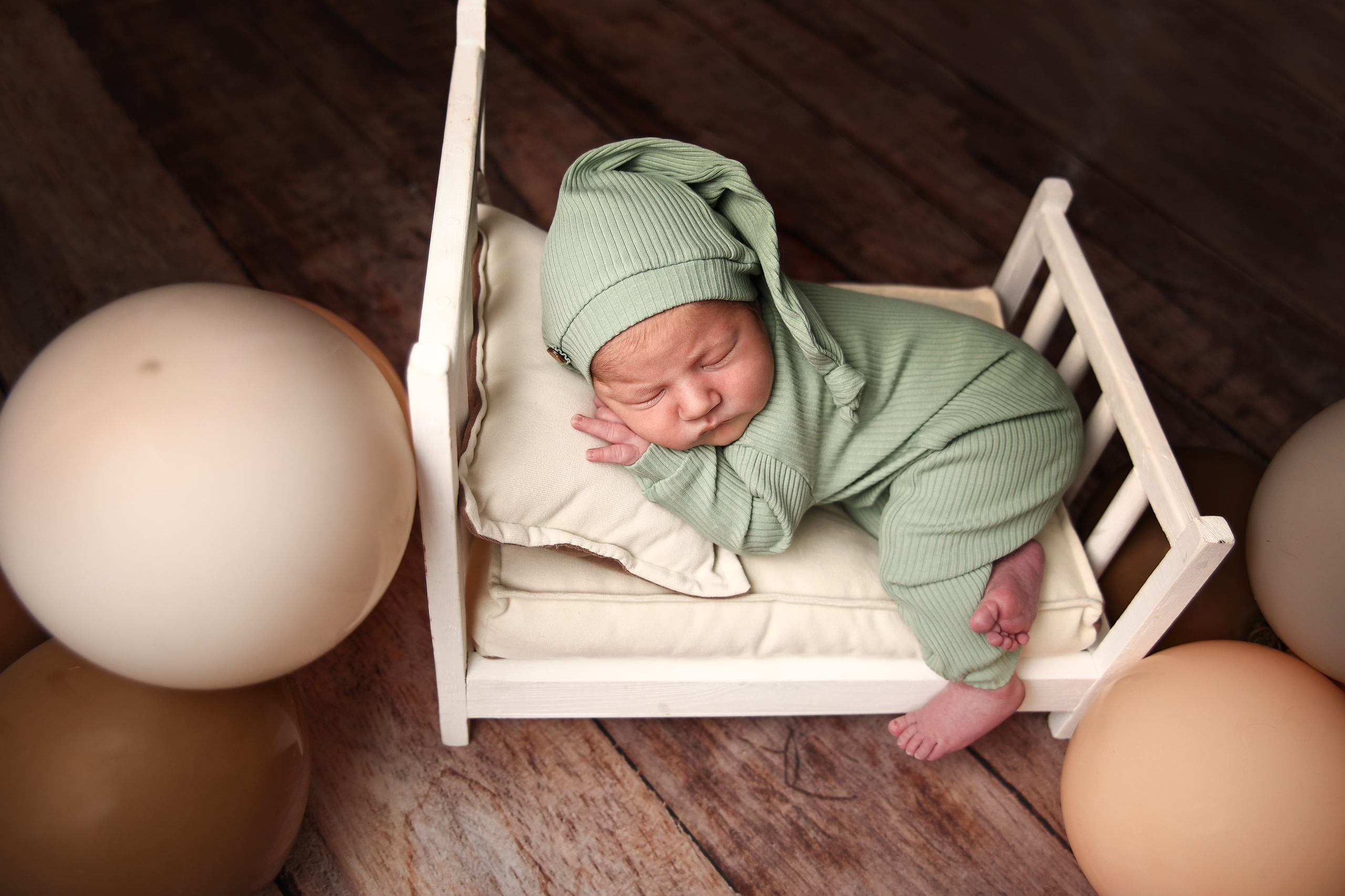НОВОРОЖДЕННЫЕ до месяца. Мишугина Ольга Фотограф новорожденных, семейный и детский фотограф