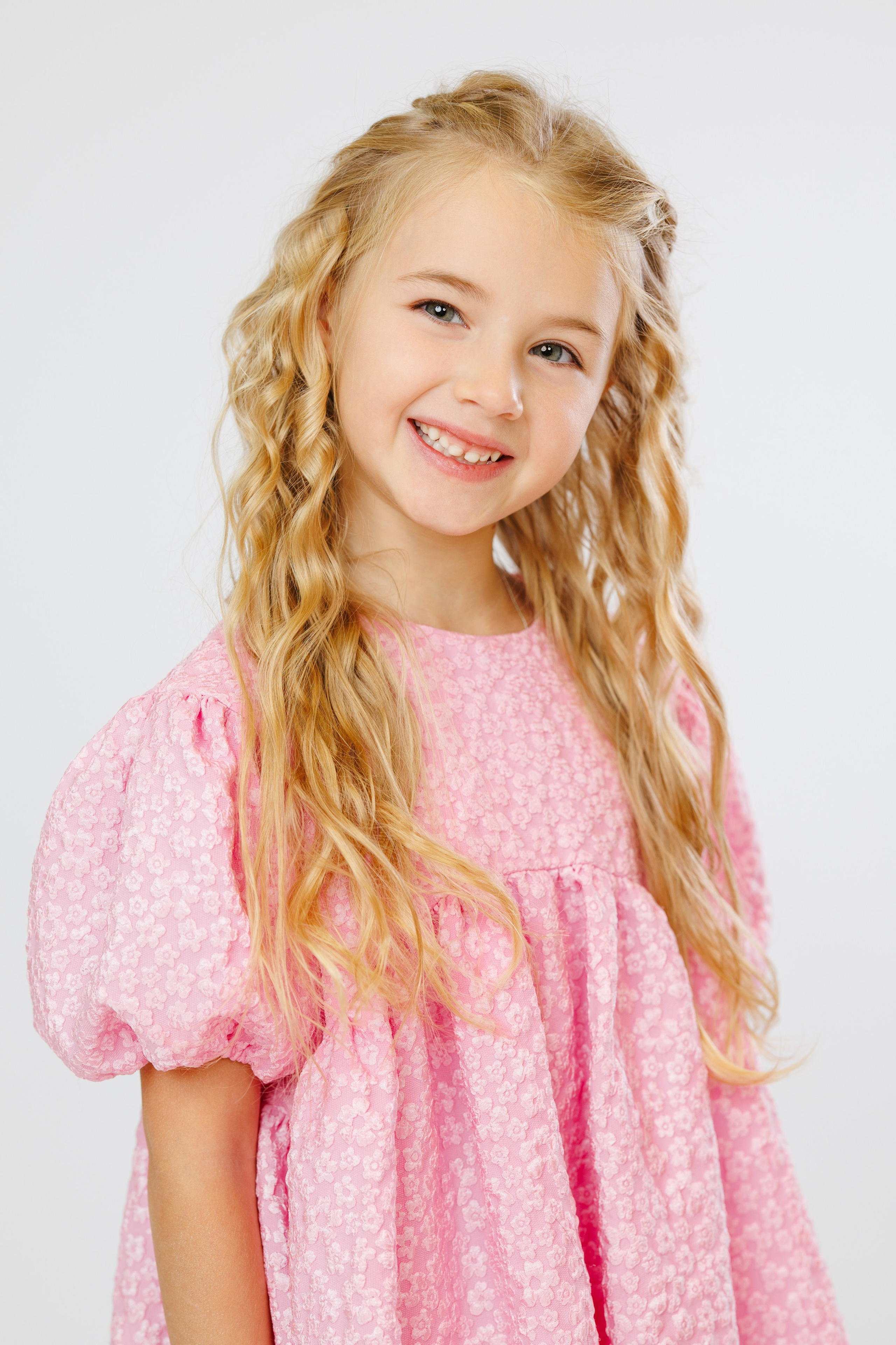 ПОРТРЕТЫ. Выпускные альбомы в Москве FOTOVMESTE