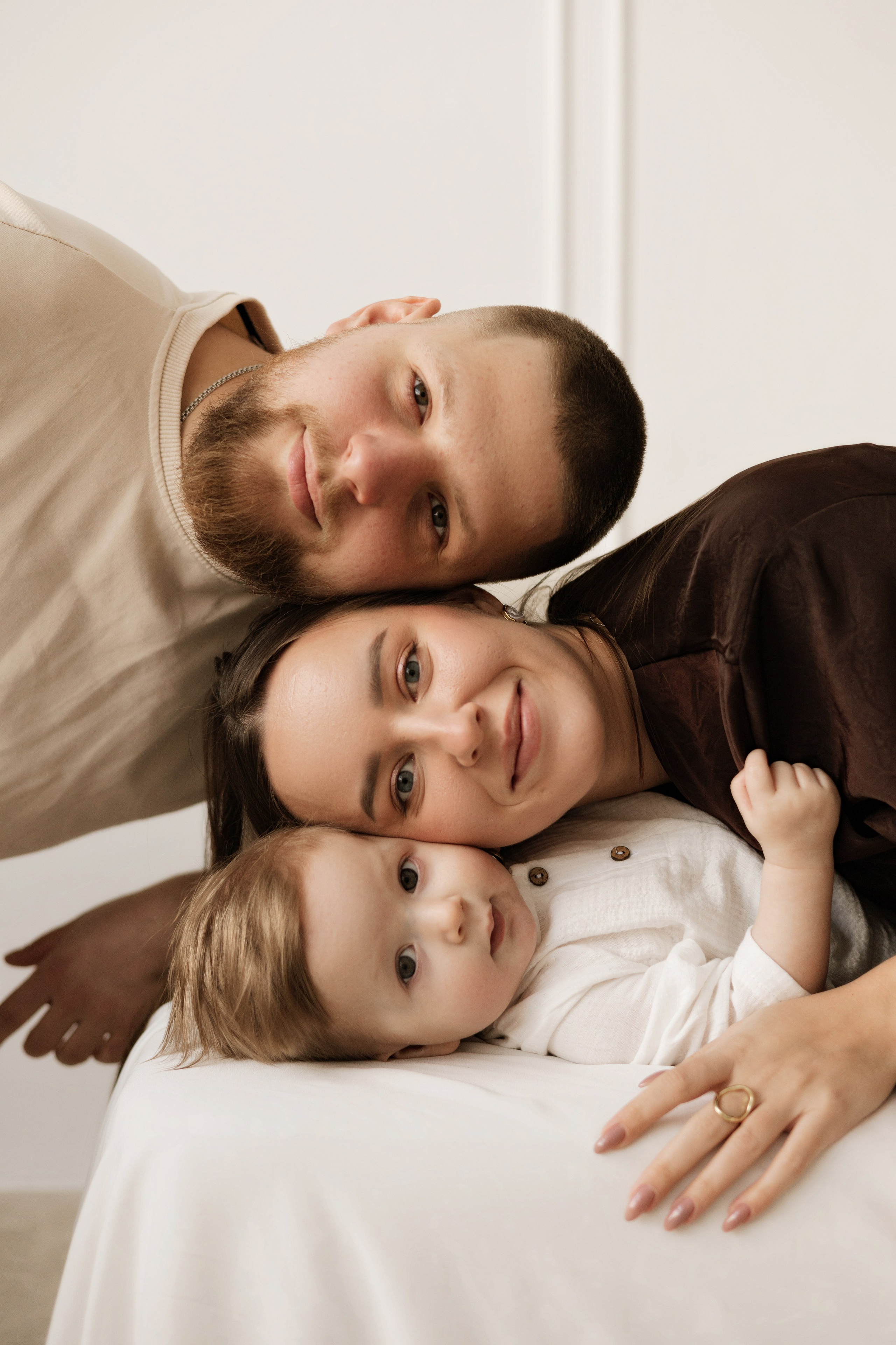 Арсений с мамой и папой. Фотограф в Кемерово Миллер Анна