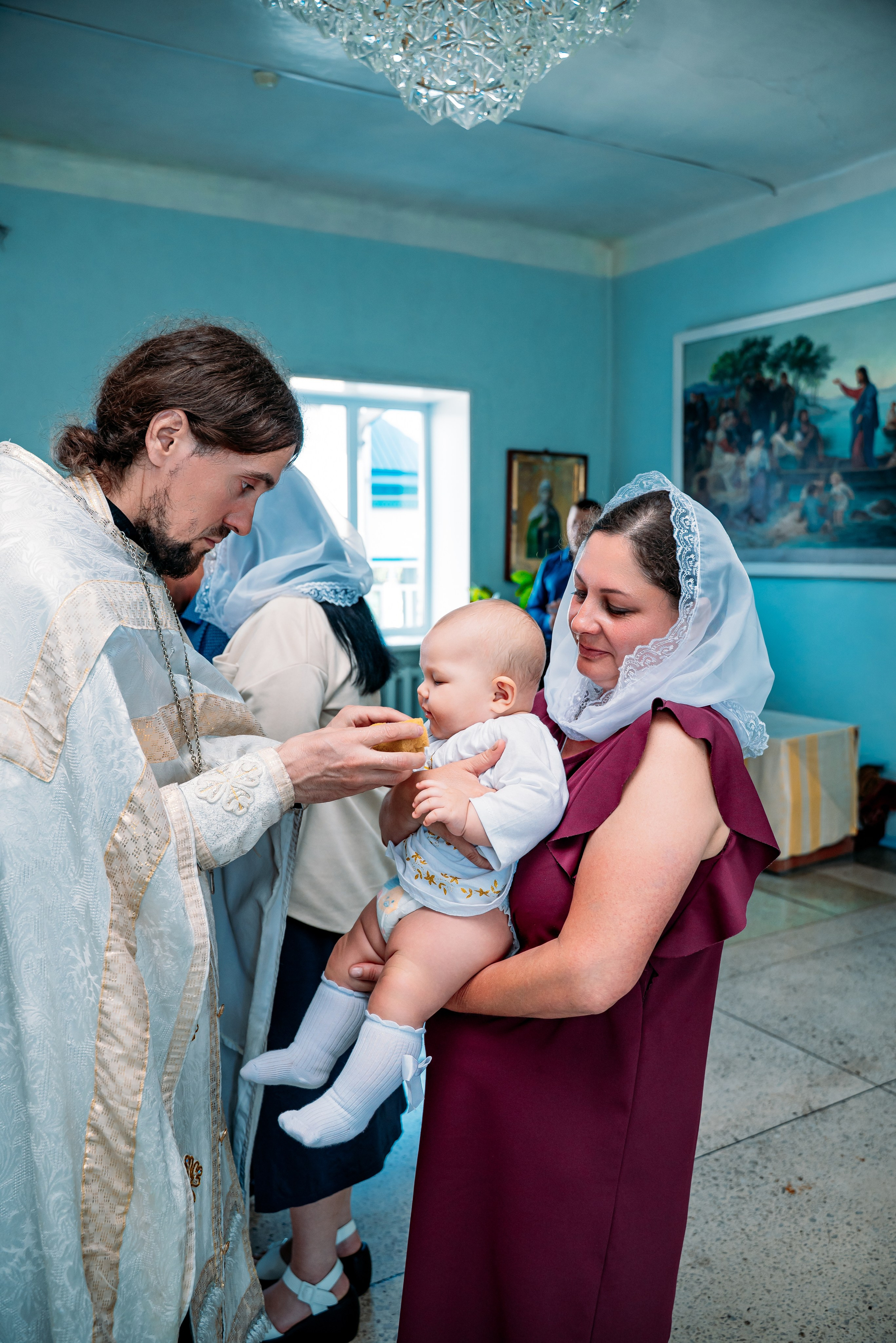 Таинство крещения. Фотограф Алёна Царькова. Киселевск