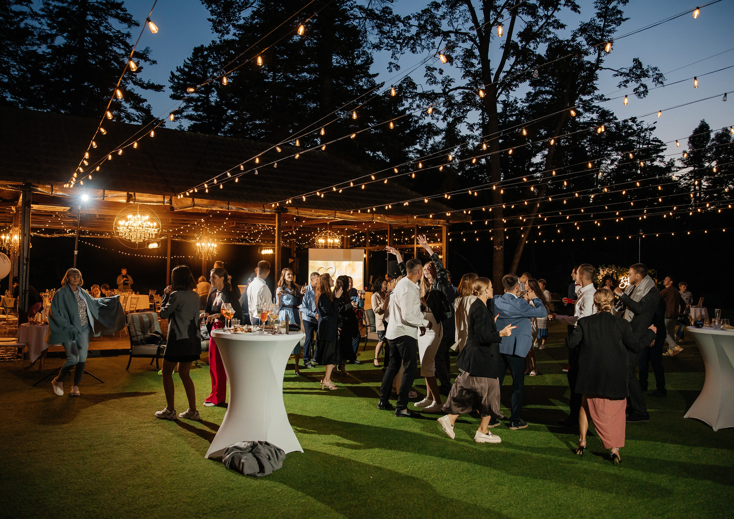 Свадьба на открытом воздухе. Свадебный и семейный фотограф в Москве Олеся Подколзина