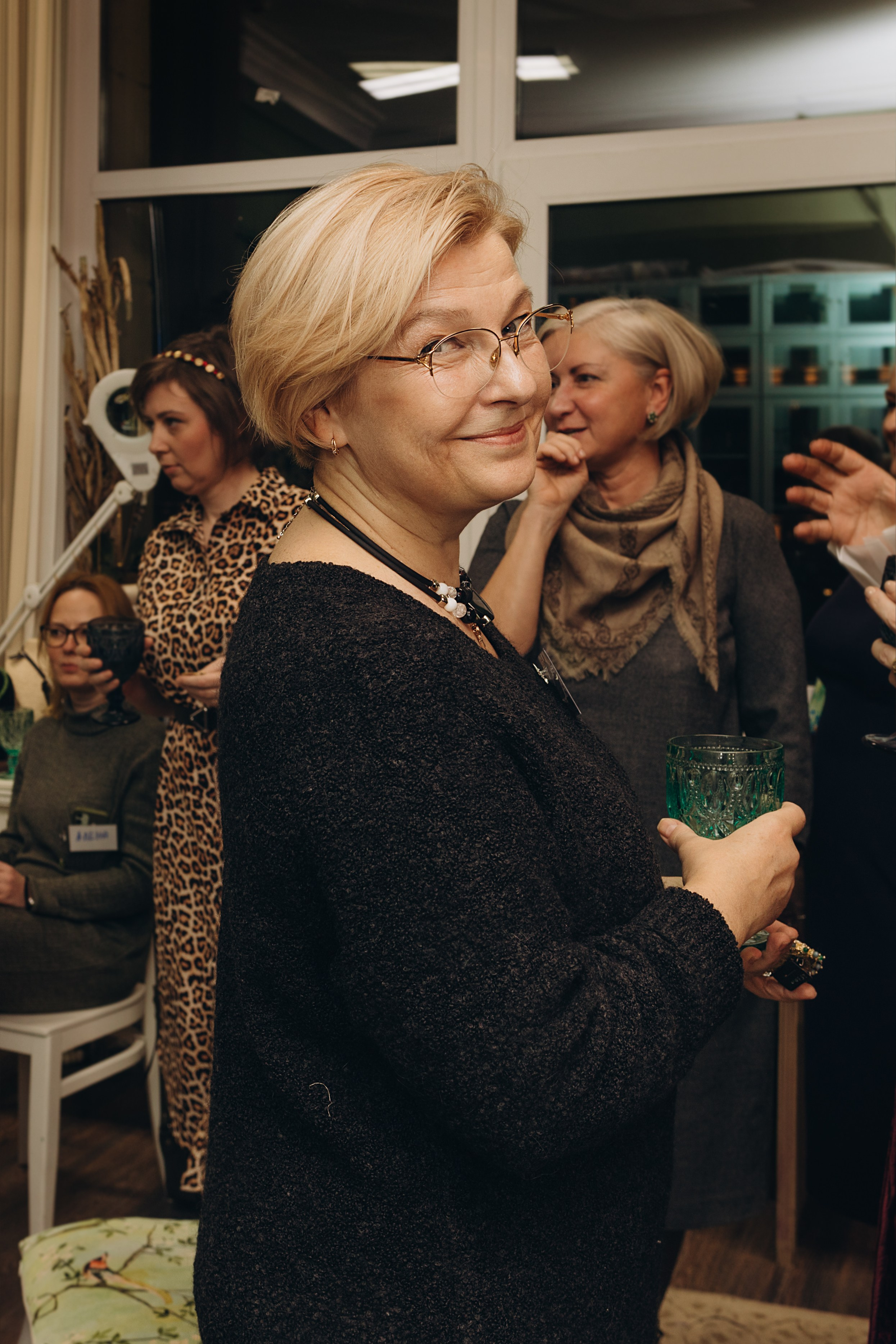 Тренинг. Встреча клуба, украшения. Портретный фотограф в Москве и МО Зимина Татьяна