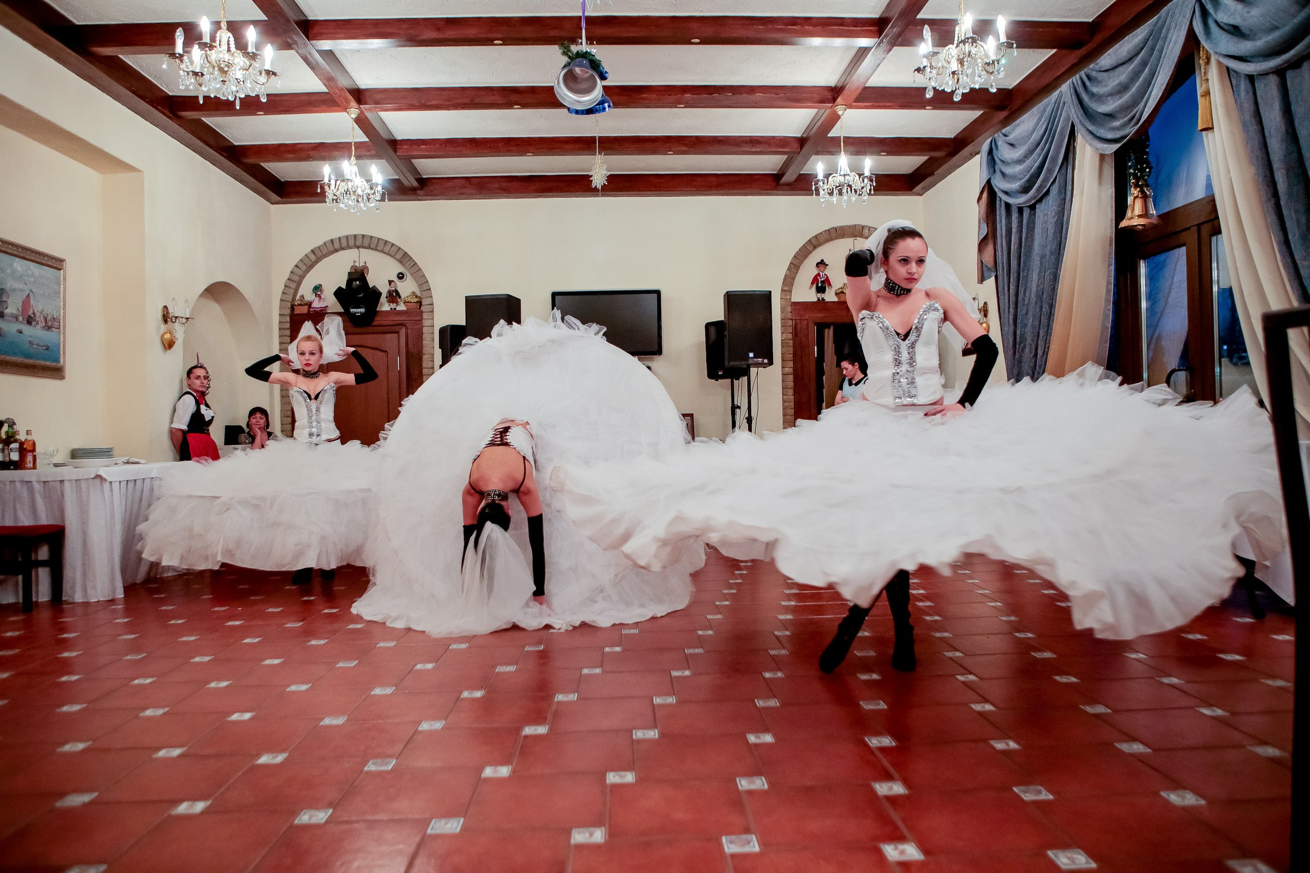 Корпоратив. Max Matvich and Victoria Basova are professionals in their field