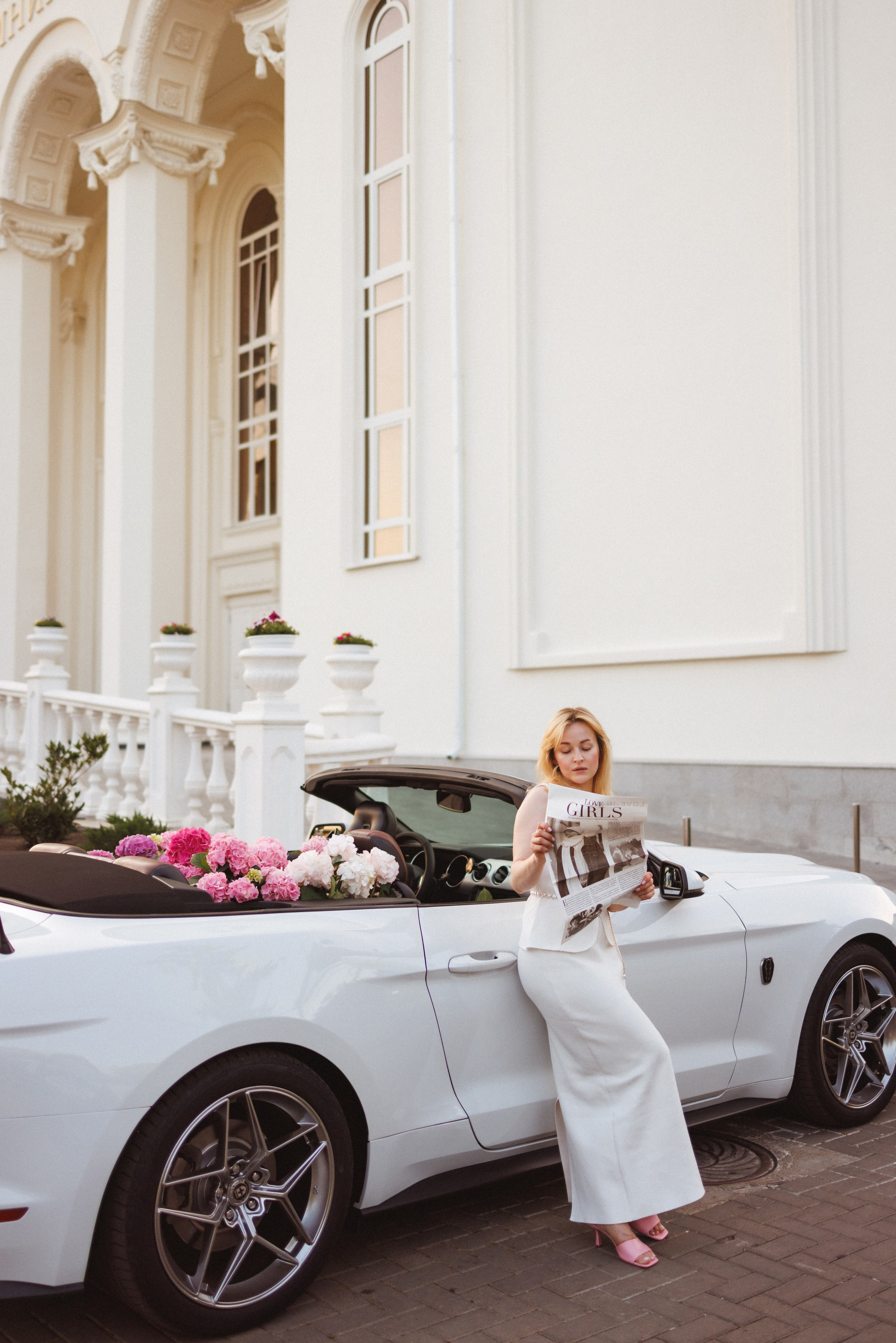 Фотосессия с Кабриолетом и живыми цветами, город Краснодар. Семейный и детский фотограф в Краснодаре Анна Трашкова