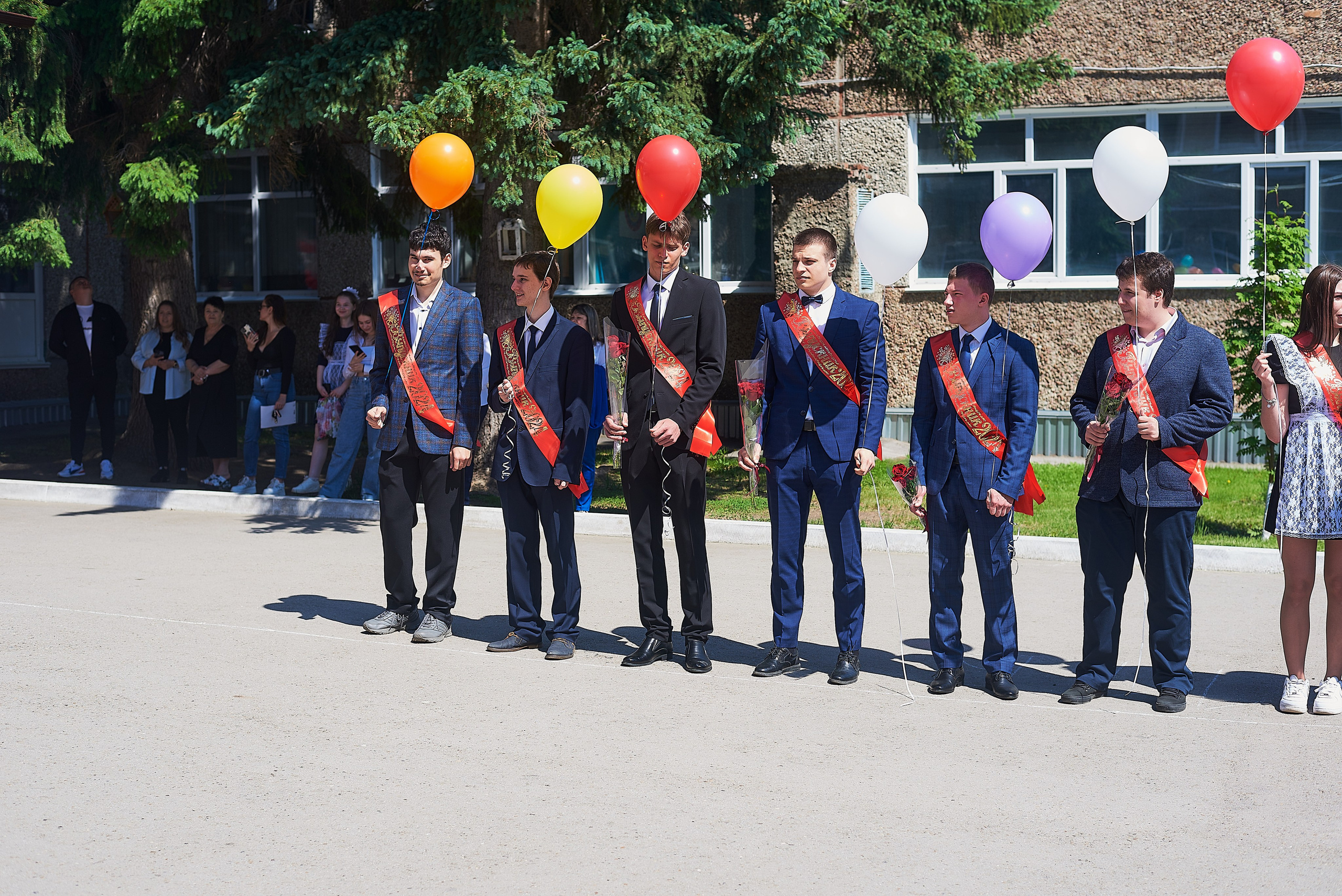 Последний звонок. Фотограф Елена Дука. Контент съемка. Семейная фотография