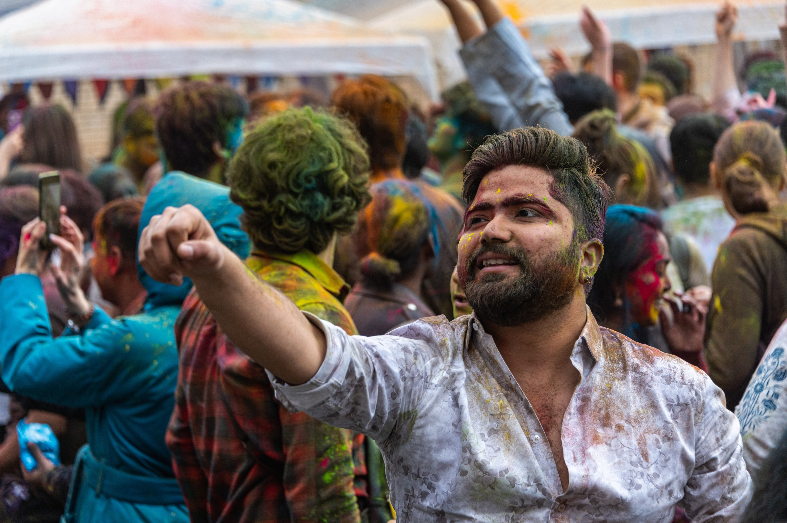 Праздник Холи в Москве. Фотограф Роман Адлер