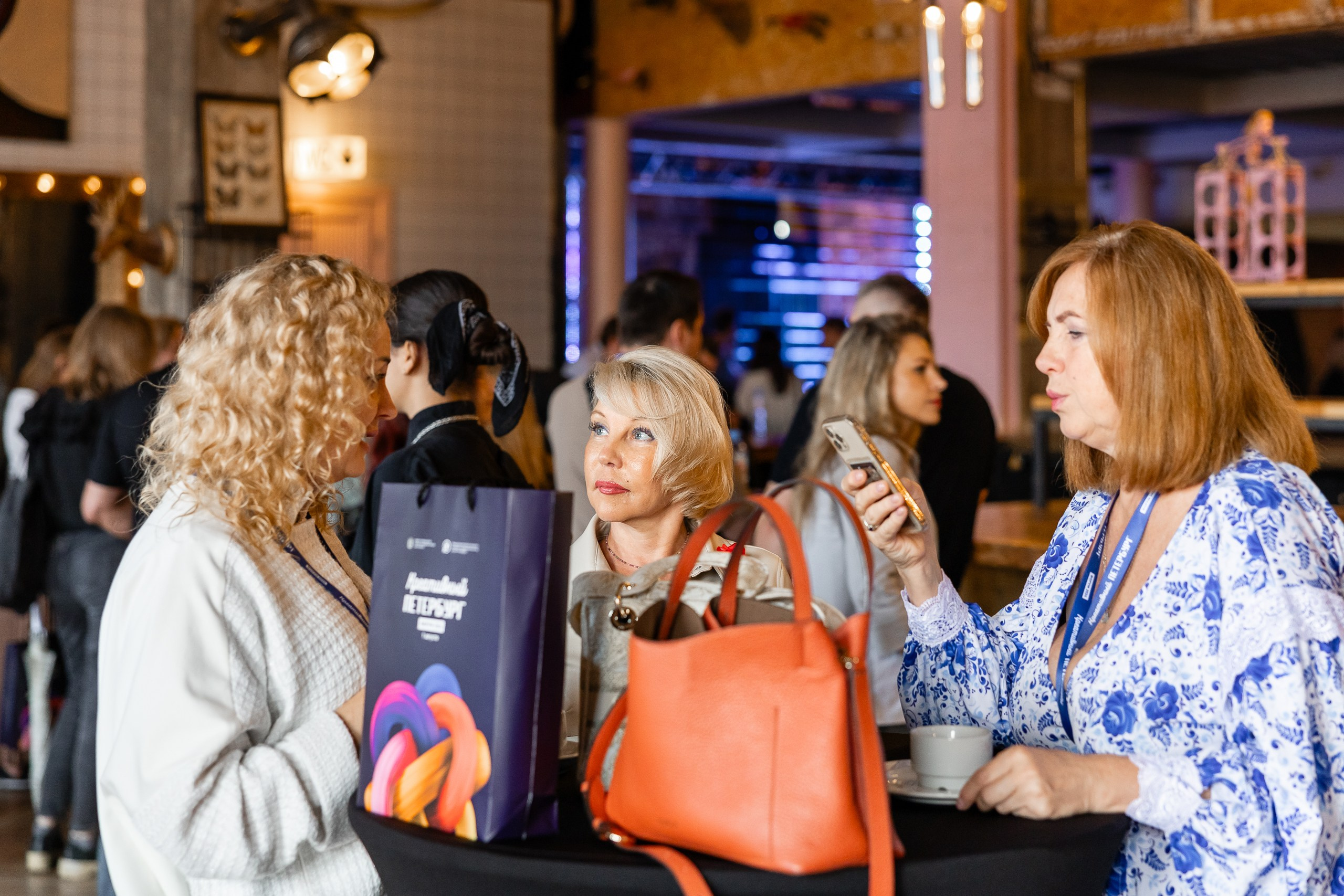 Форум «Креативный Петербург». Фотограф в Санкт-Петербурге — Сергей Петров