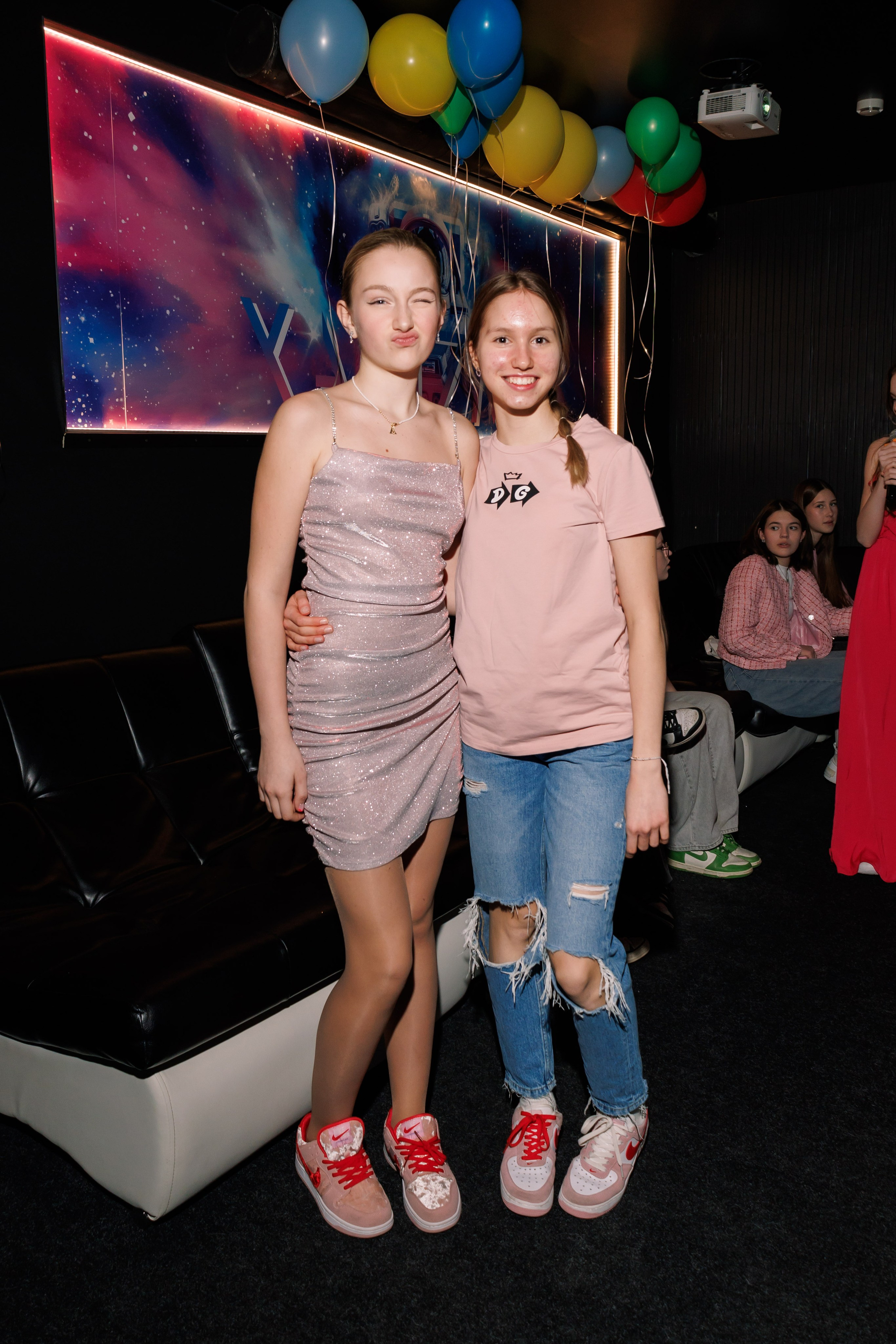 День Рождения в караоке. Фотограф в Москве Дмитрий Емельянов