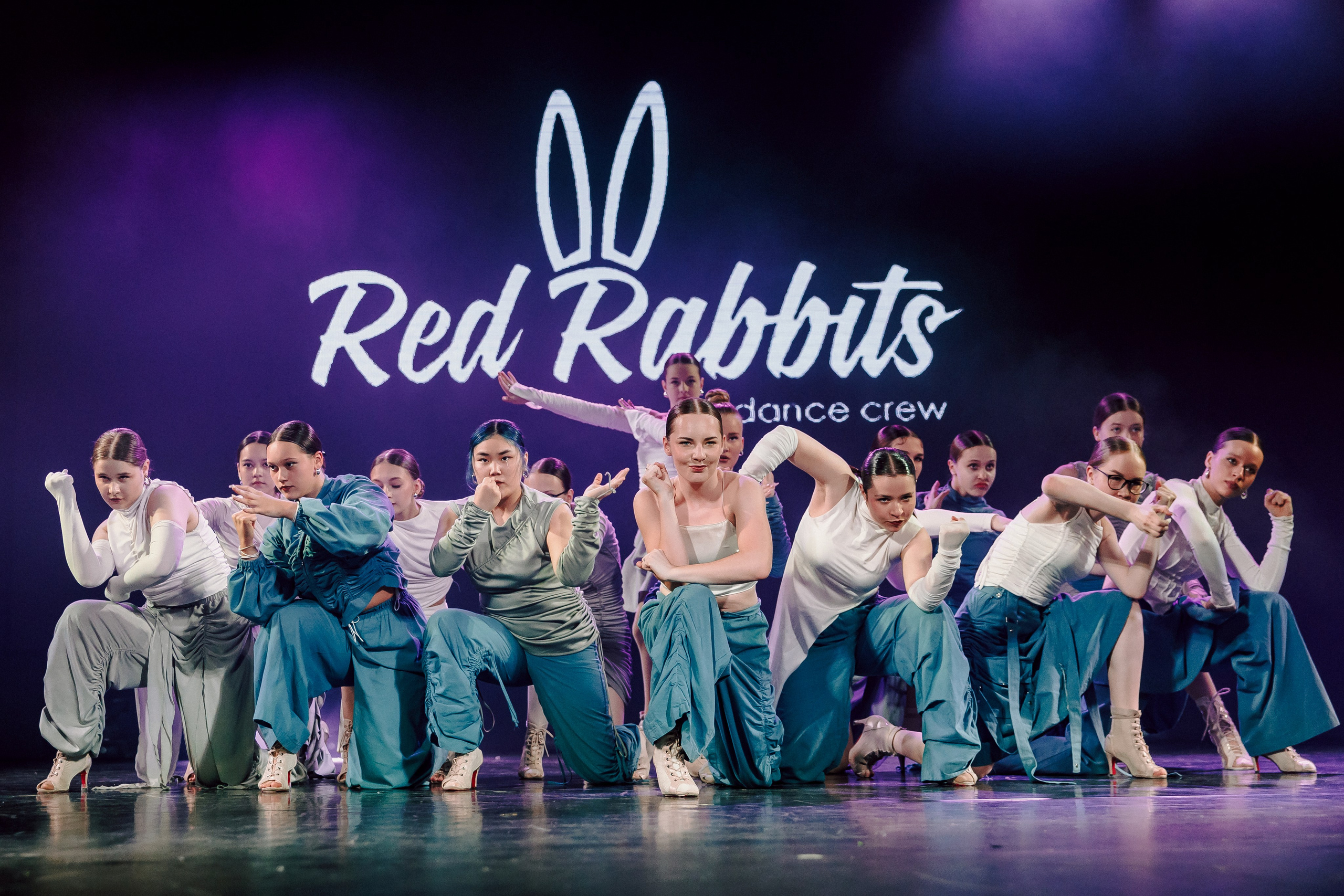 Отчётный концерт танцевальной школы «Red Rabbits» 2025. Лёшка Варзегов — фотограф