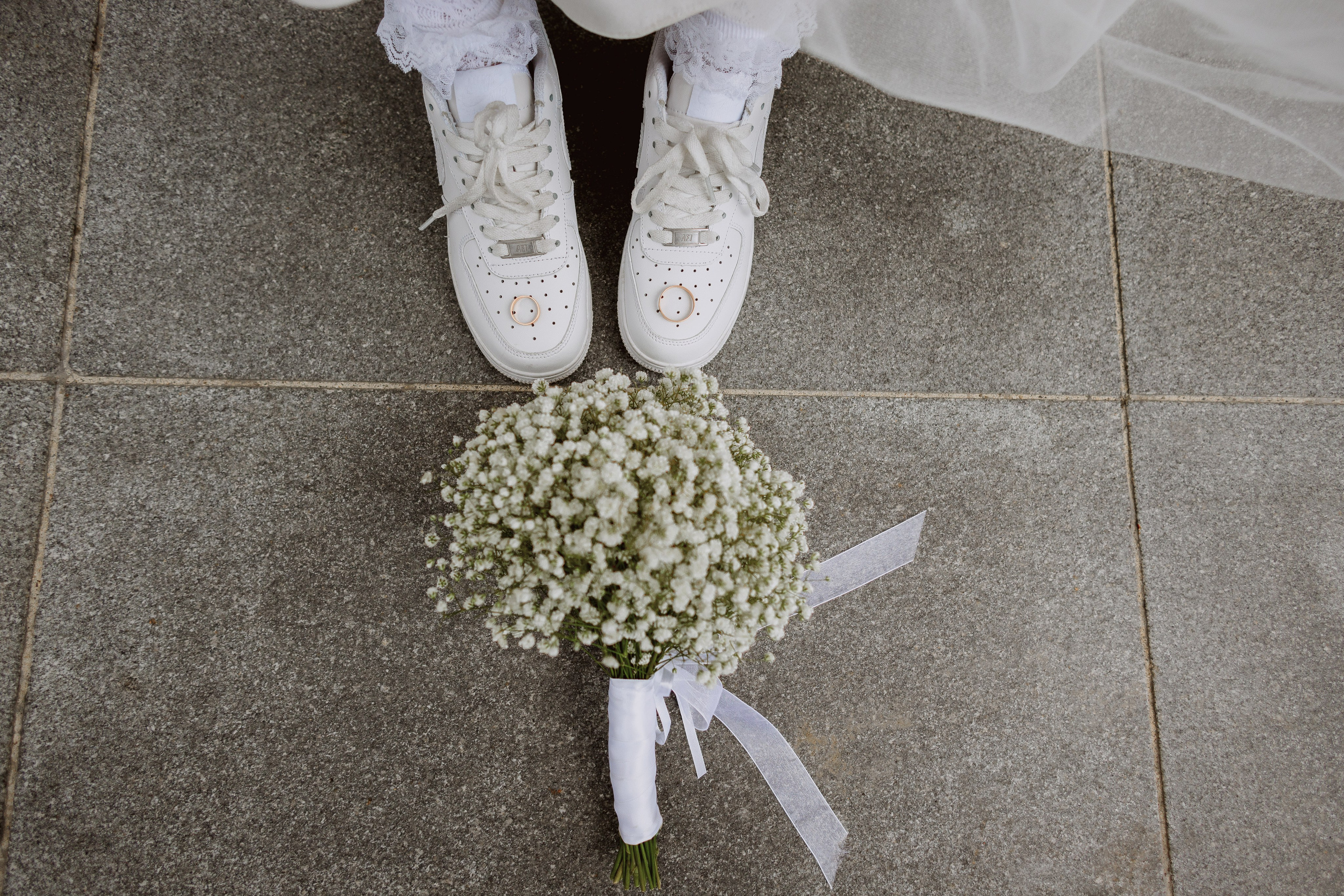 Контакты. Свадебный фотограф в Екатеринбурге Илья Корсаков