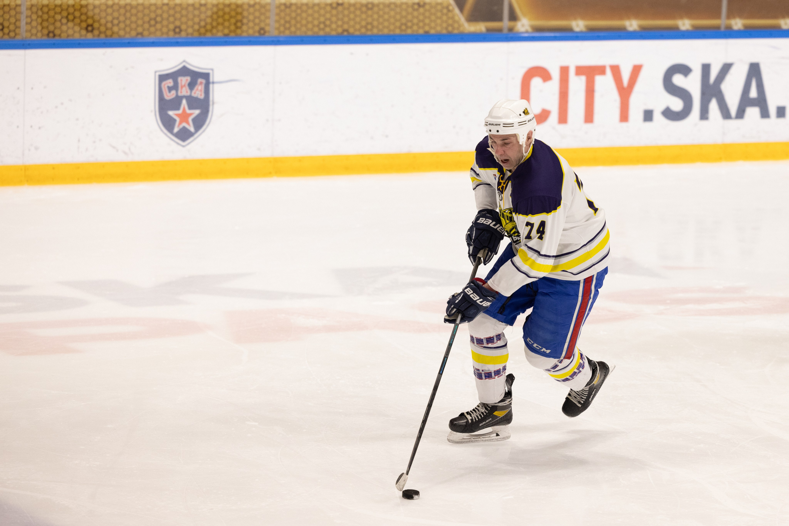 Бульдозер vs. LR-строй. Фотограф Александр Заломаев