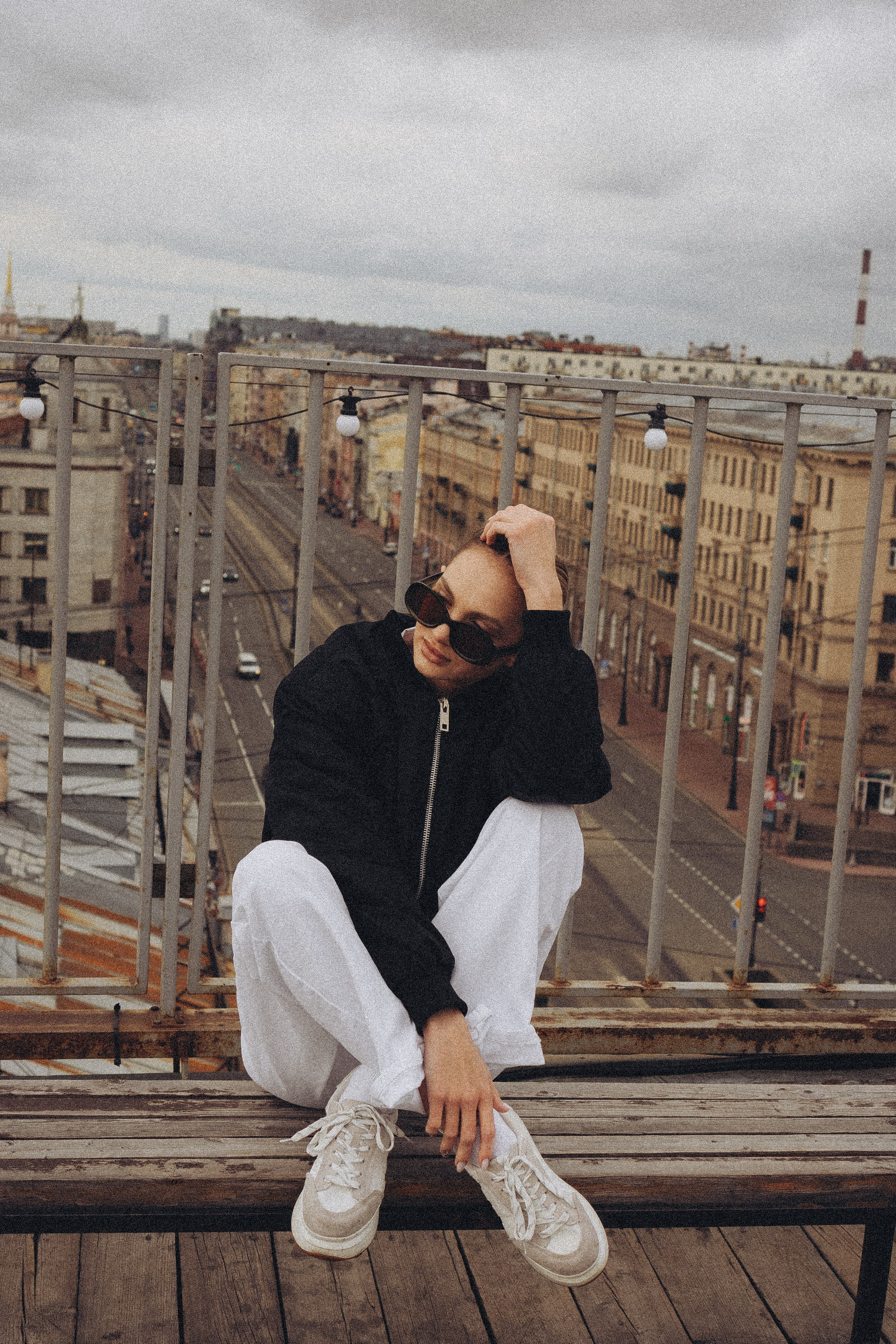 МЫ ГУЛЯЛИ ПРО КРЫШАМ ПИТЕРА. Профессиональный фотограф, Санкт-Петербург — Виктория Богомолова