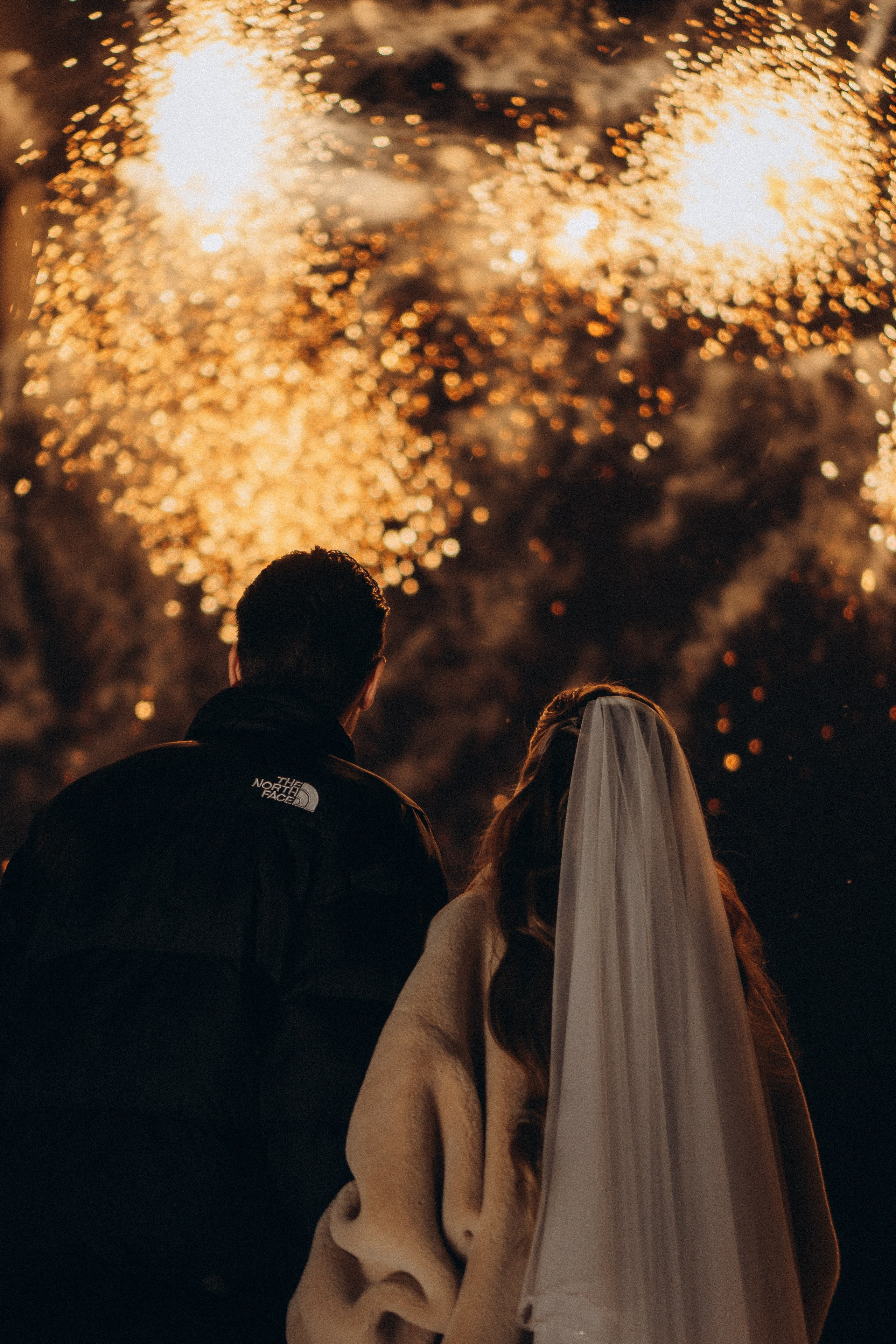 СВАДЕБНАЯ СЬЕМКА СБОРОВ В ОТЕЛЕ И ВЫЕЗД НА ЦЕРЕМОНИЮ (СНЯТО В СИБИРЕ В НИЖНЕВАРТОВСКЕ). Профессиональный фотограф, Санкт-Петербург — Виктория Богомолова