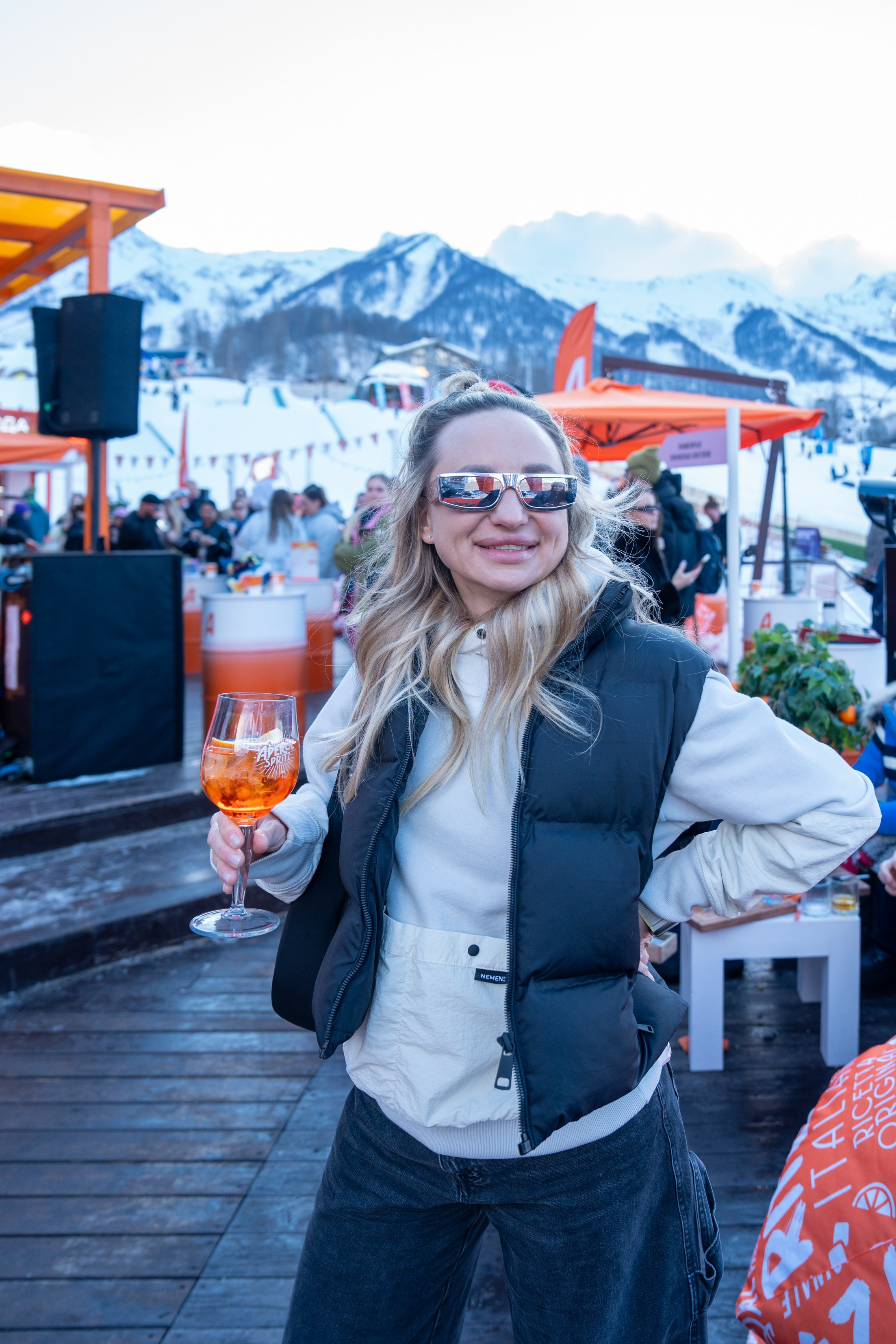 Фотоотчет партнерской интеграции Aperol Spritz на Роза Фест 2025. Репортажный фотограф в Красной Поляне и Сочи Павлюченко Екатерина