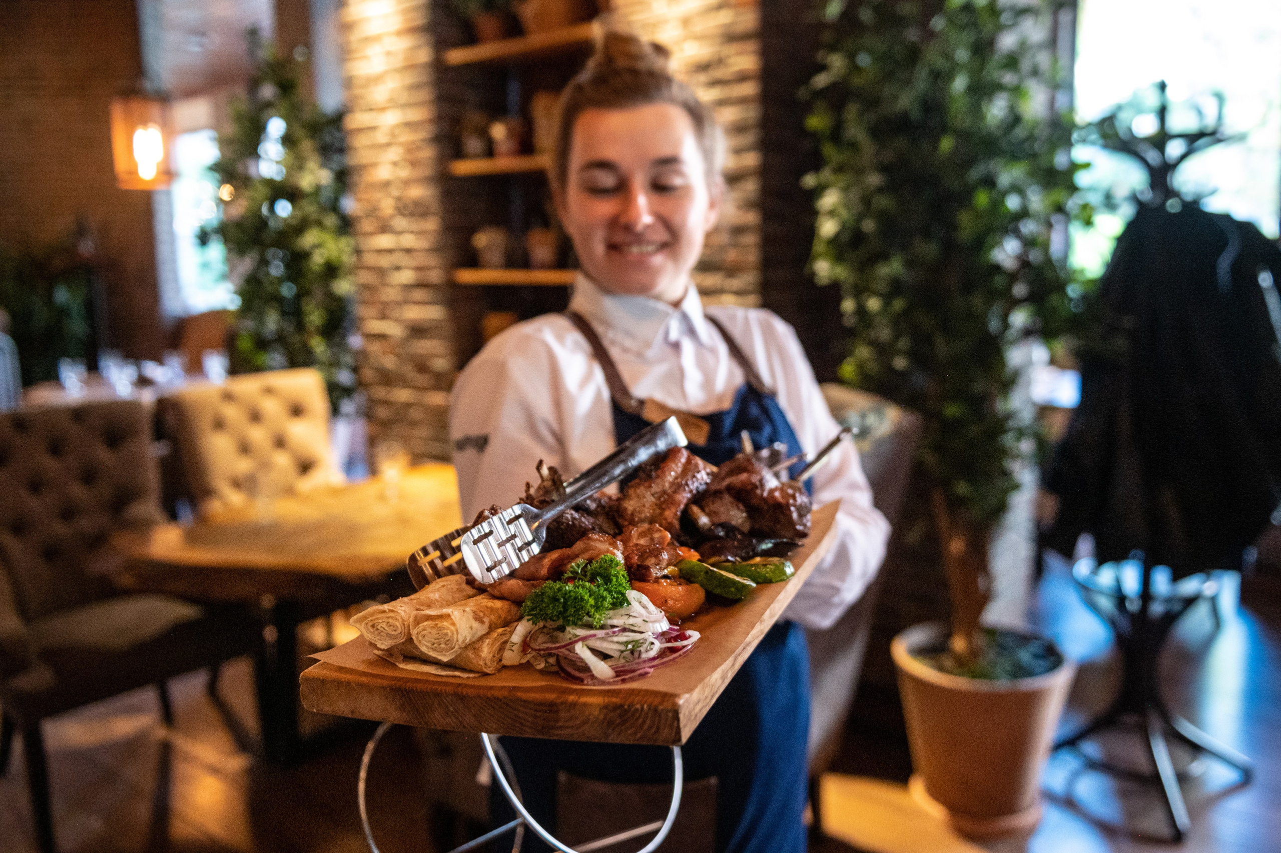 Mice мероприятие — прогулка на водопад Поликаря на курорте Красная Поляна. Репортажный фотограф в Красной Поляне и Сочи Павлюченко Екатерина