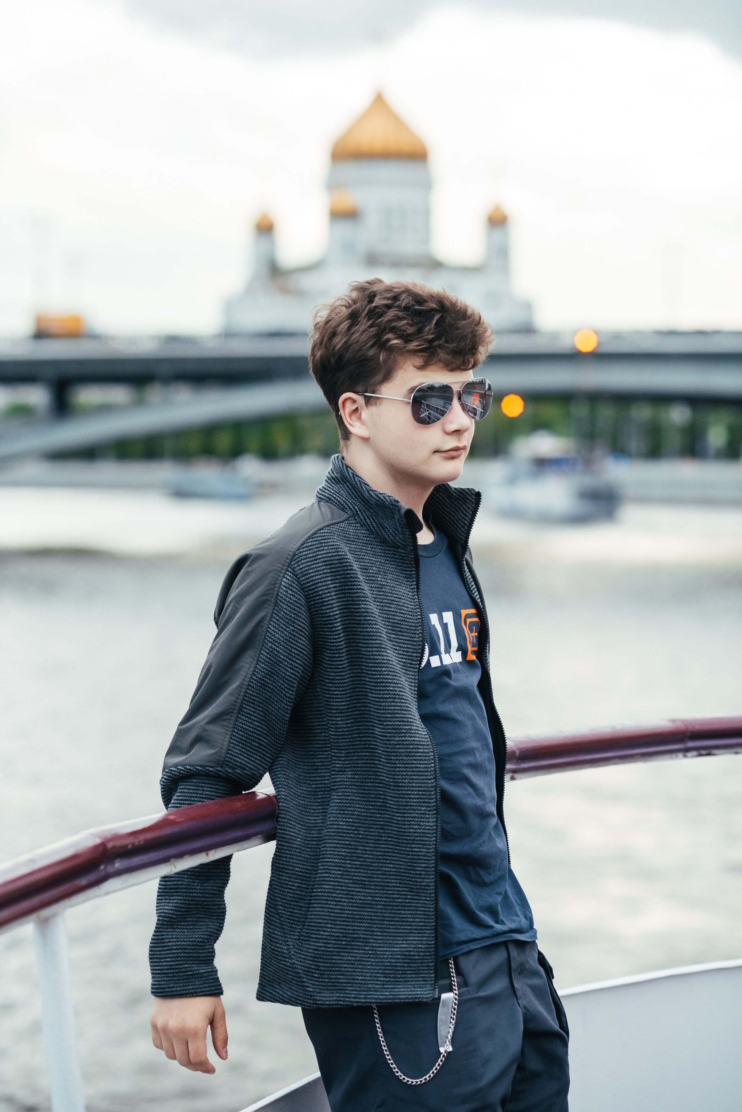 Последний звонок. Анастасия Петрович фотограф, фотокорреспондент в Москве и Санкт-Петербурге. Фотосъёмка репортажа, мероприятия, корпоративная съёмка, контент