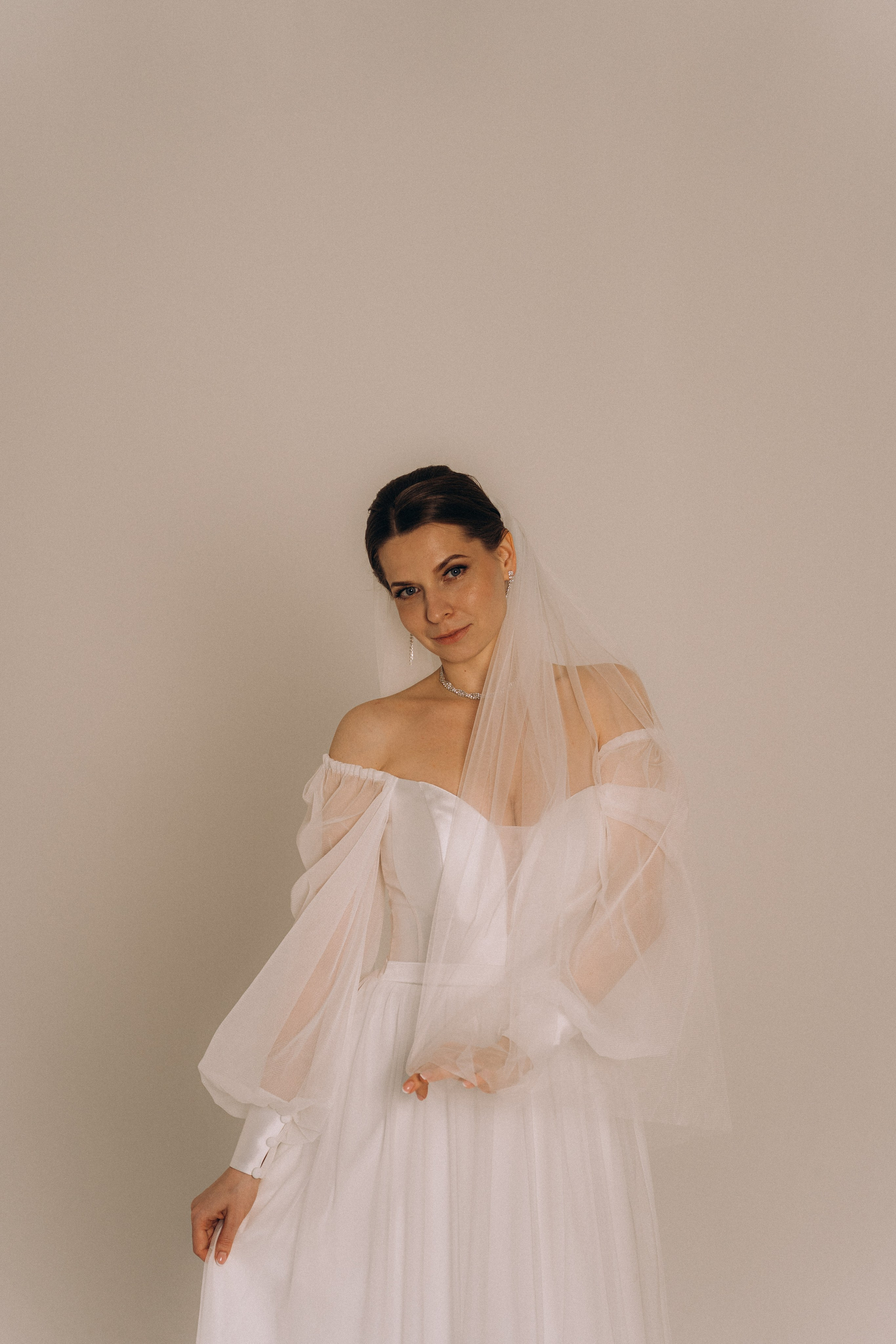 СВАДЕБНАЯ СЬЕМКА ВО ВТОРОМ ДВОРЦЕ (ДЕКАБРЬ) ТАКЖЕ СЬЕМКА В СТУДИИ НА ЧЕРНЫШЕВСКОЙ. Профессиональный фотограф, Санкт-Петербург — Виктория Богомолова