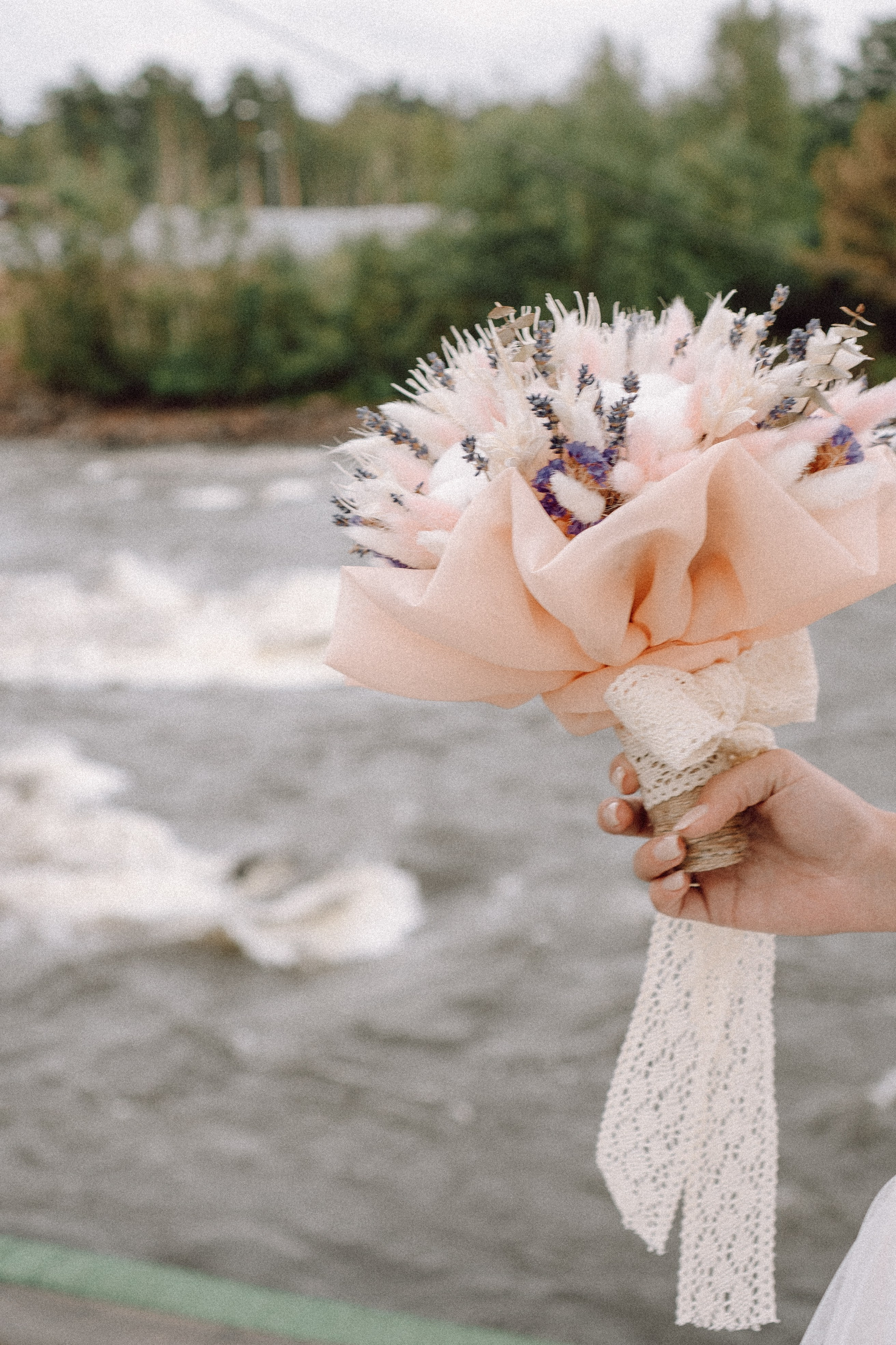 СВАДЕБНАЯ ФОТОСЕССИИЯ ПАРЫ В ГОРОДЕ ПРИОЗЕРСК В СОСНОВОМ ЛЕСУ И С ПИКАПОМ. Профессиональный фотограф, Санкт-Петербург — Виктория Богомолова