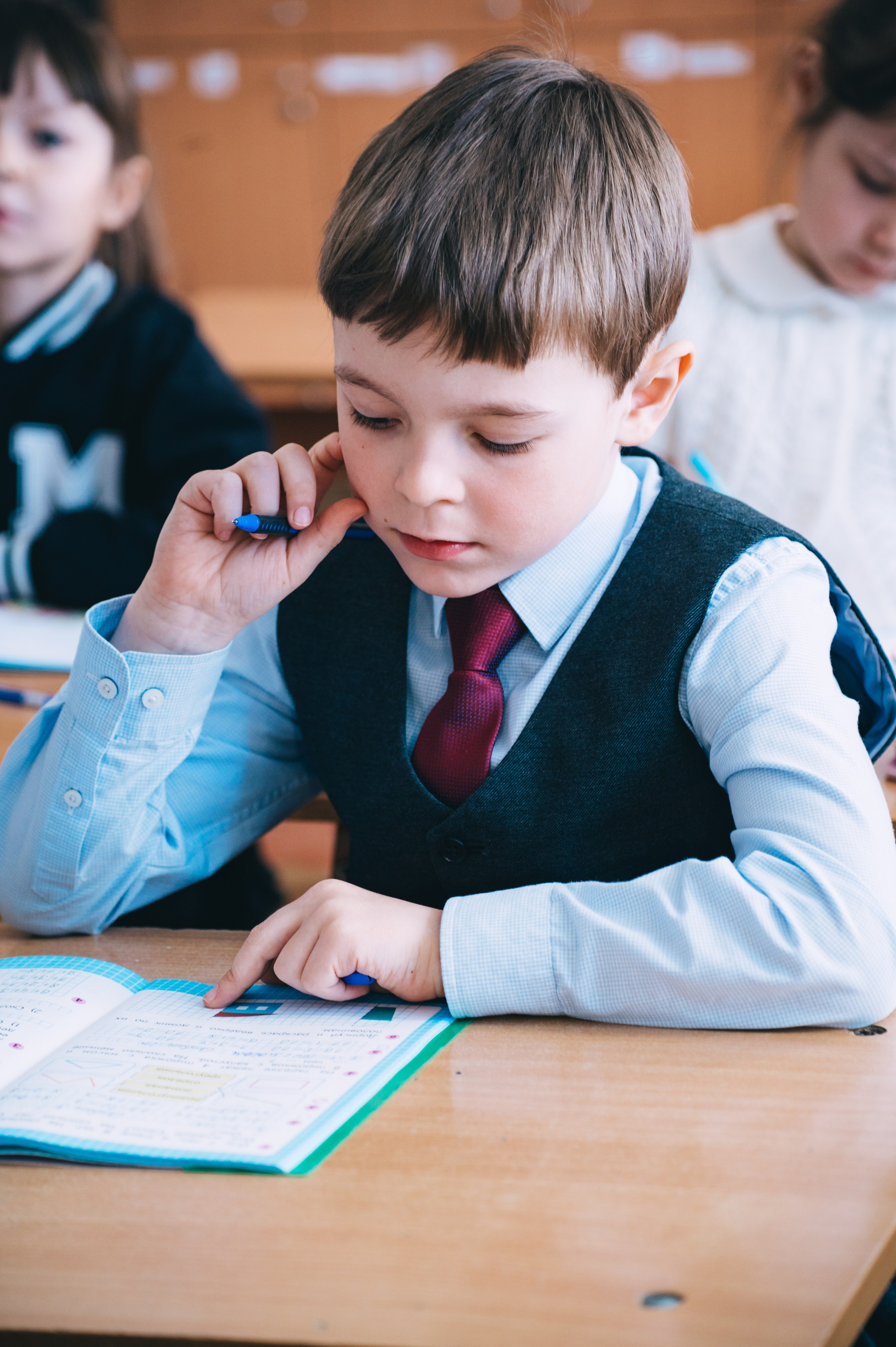 Проект «Фотодень в школе». Выпускные фотоальбомы. Фотограф в детских садах и школах г. Кургана