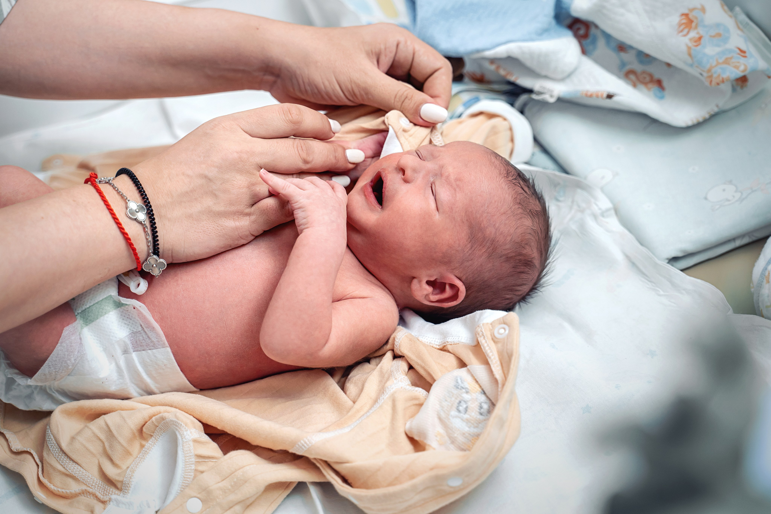 Выписка из роддома 29 им Н. Э. Баумана. Фотограф на выписку из роддома. Фотограф \ Видеограф на Крещение, Венчание Москва| Семейные съемки