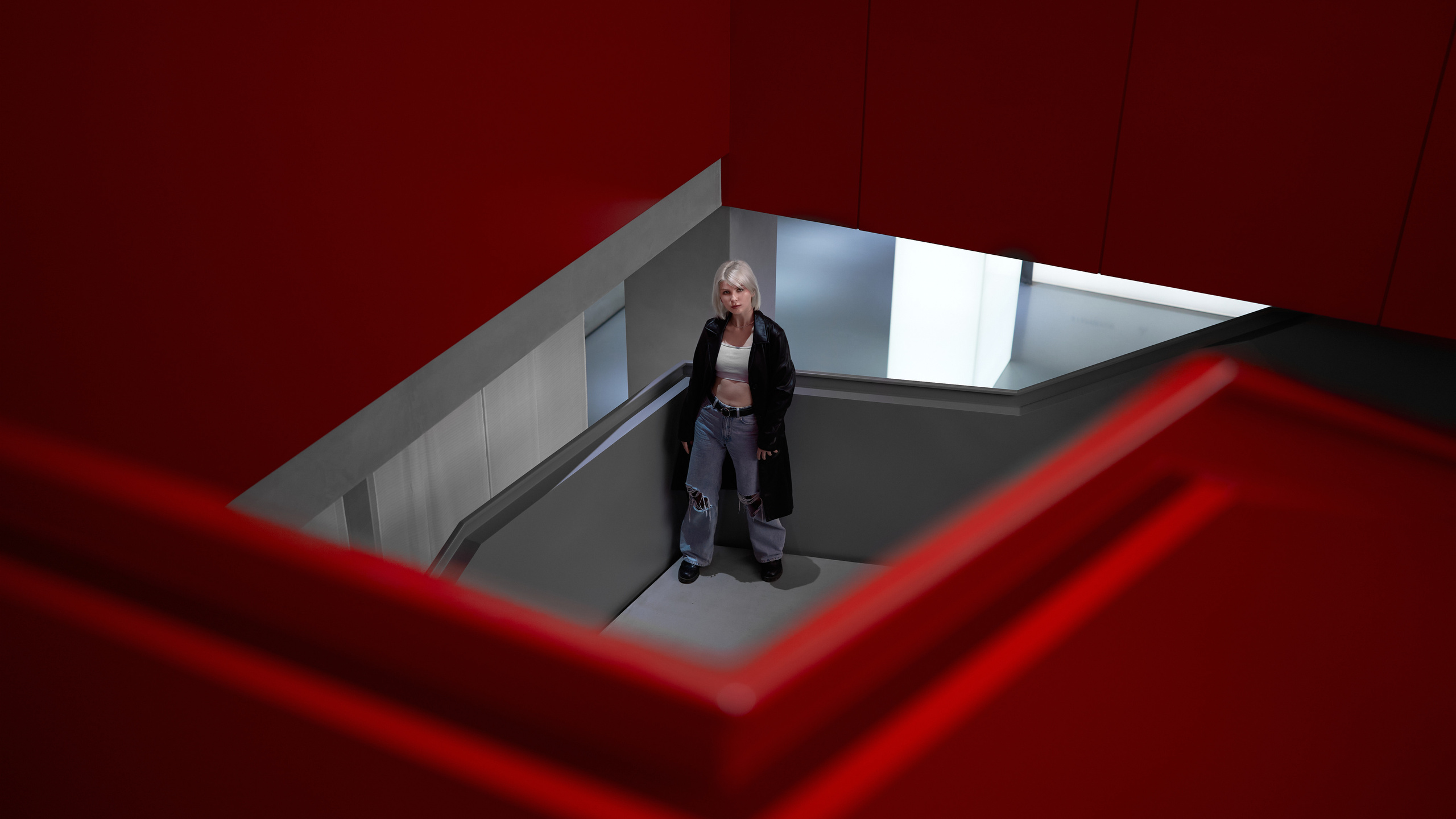 Red Minimal — фотосессия в стиле минимализм, победитель 35AWARDS, Mirage Cinema, Санкт-Петербург. Сергей Горшенин — профессиональный фотограф