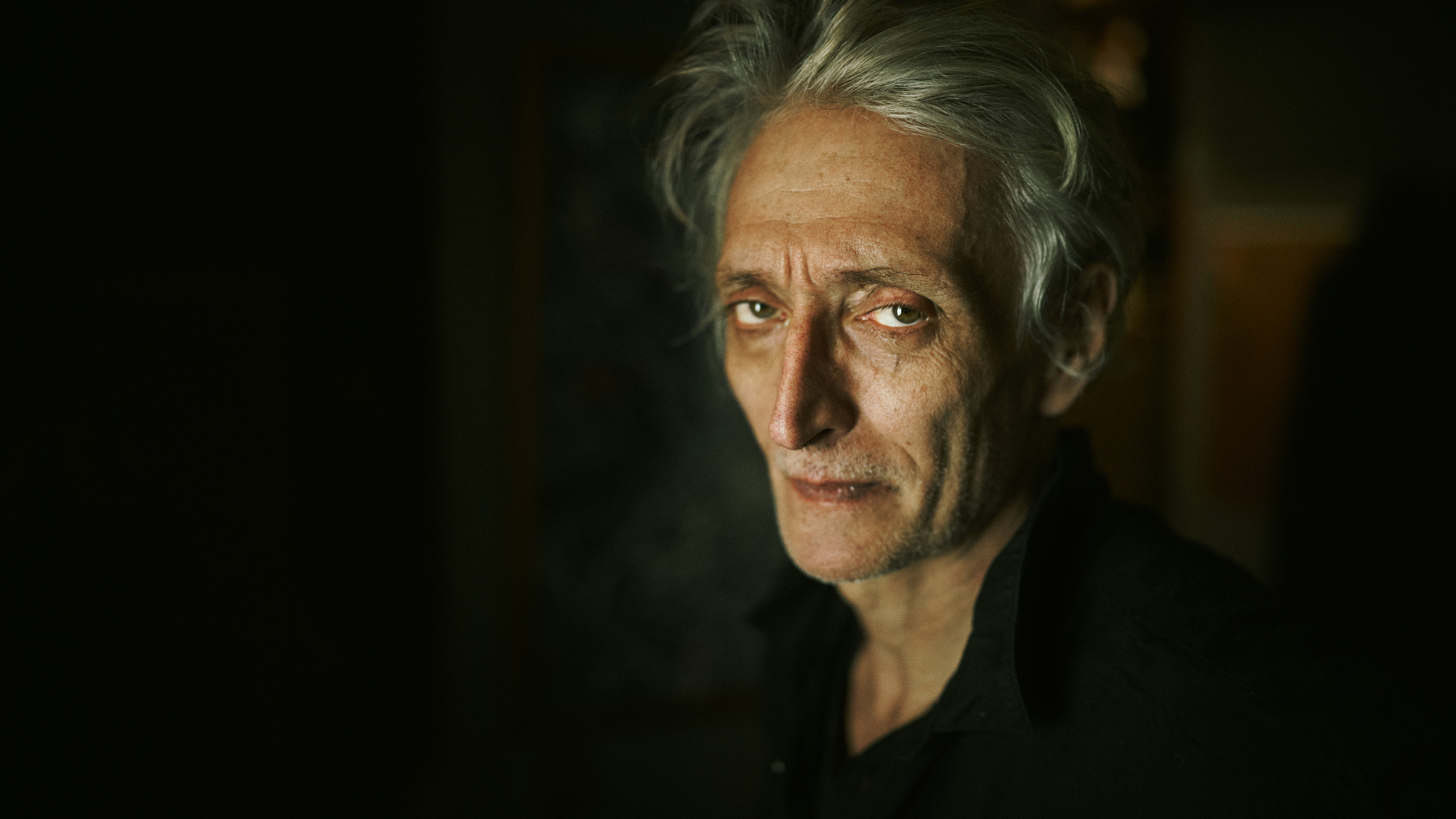 Фотосъёмка художника в мастерской — портреты, репортаж, фотограф Сергей Горшенин, Санкт-Петербург. Сергей Горшенин — профессиональный фотограф