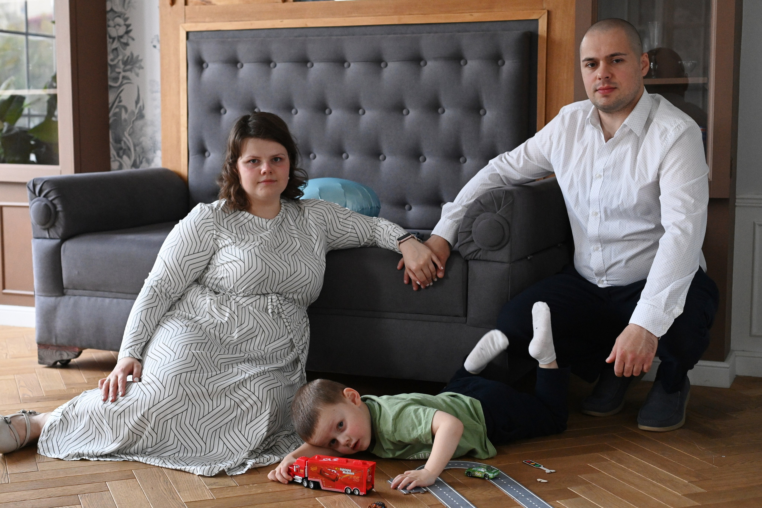 Студийная фотосессия семьи. Свадебный и семейный фотограф в Москве Ирина Гончарова