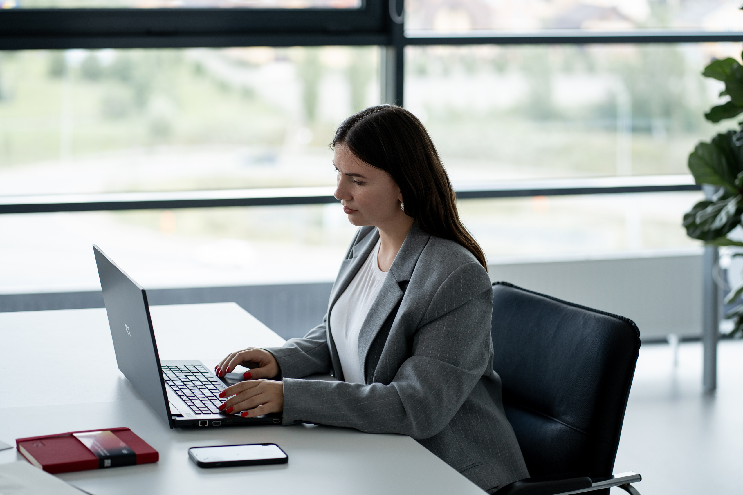 Постановочная портретная фотосъемка. Продакшн для девелопмента и реального сектора